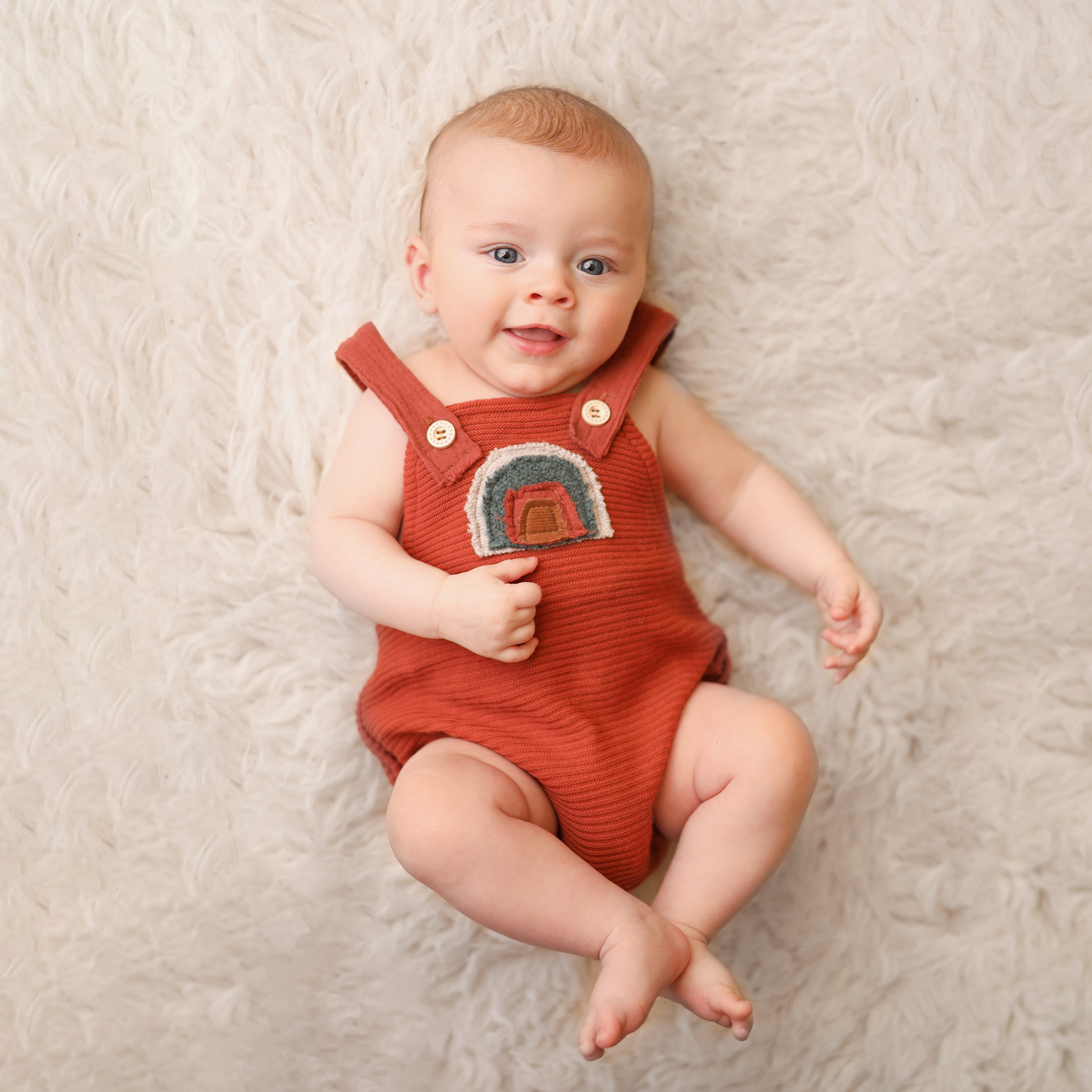 Костюмы для мальчиков 6 месяцев. Фотограф новорожденных Москва. Ньюборн фотограф Москва