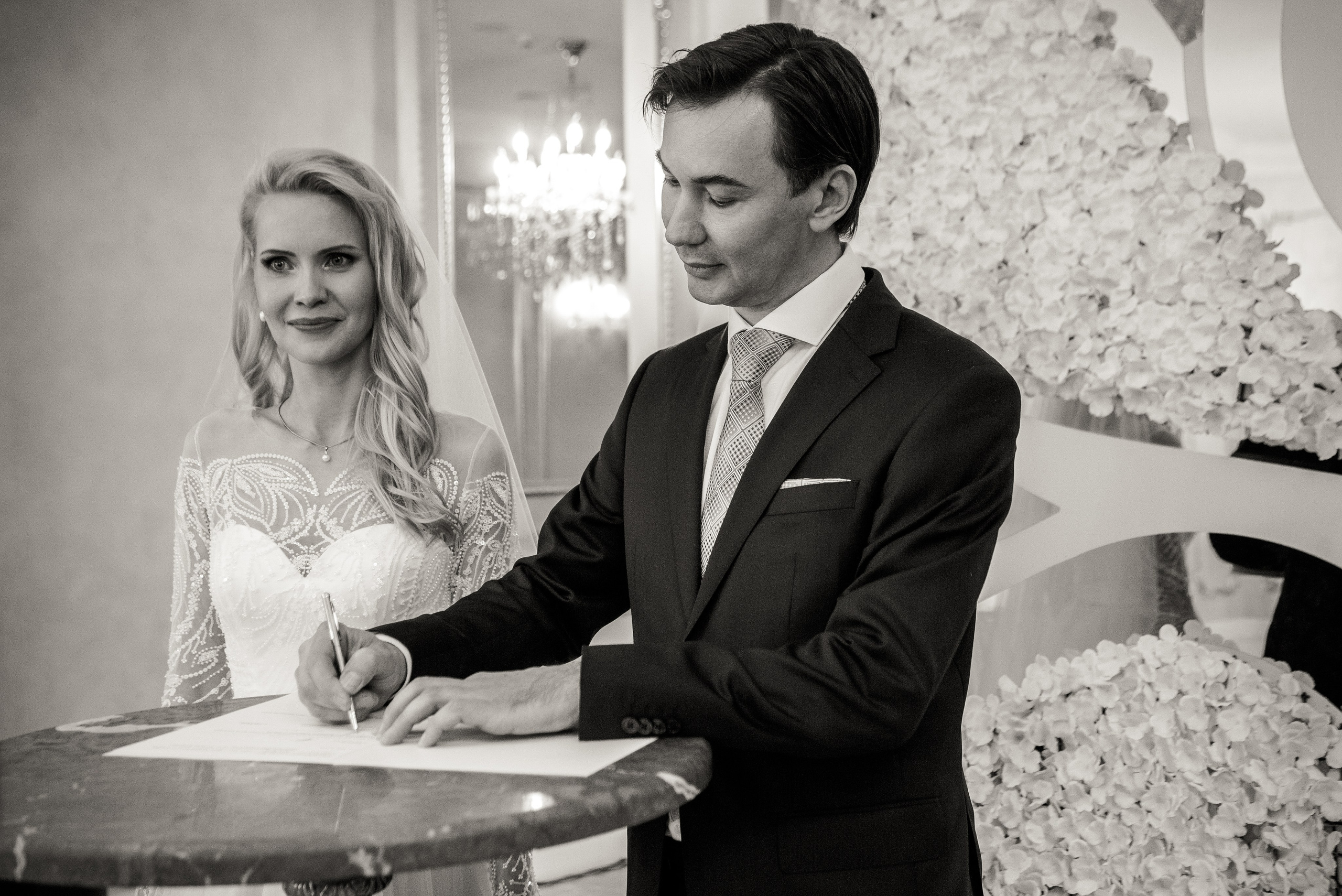 Свадебная фотосессия на ВДНХ. Свадебный и семейный фотограф в Москве и Подмосковье Лариса Козлова