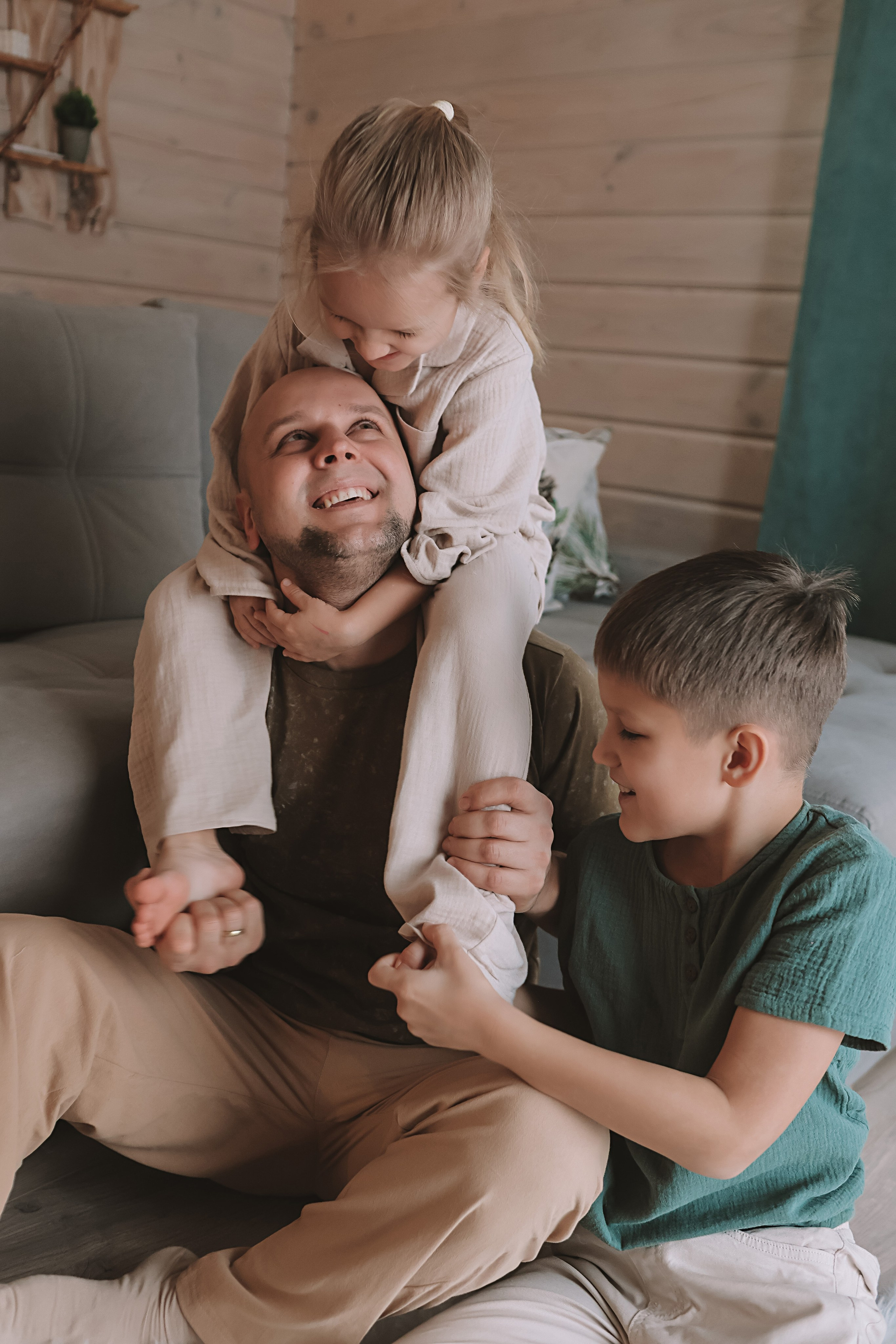 Домашняя. Семейный фотограф Тюмень, фотограф на роды Салмина Мария