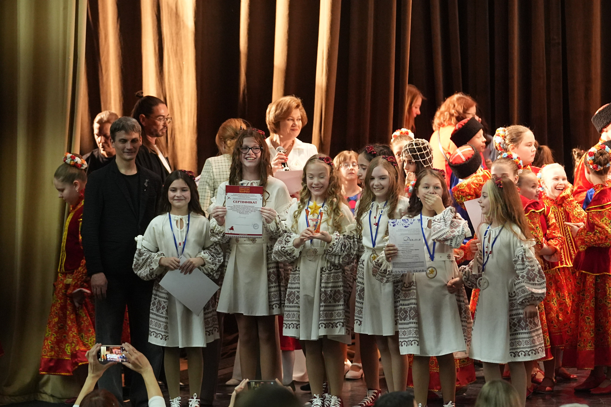 7 декабря, блок 2, г. Москва. Золотое яблочко