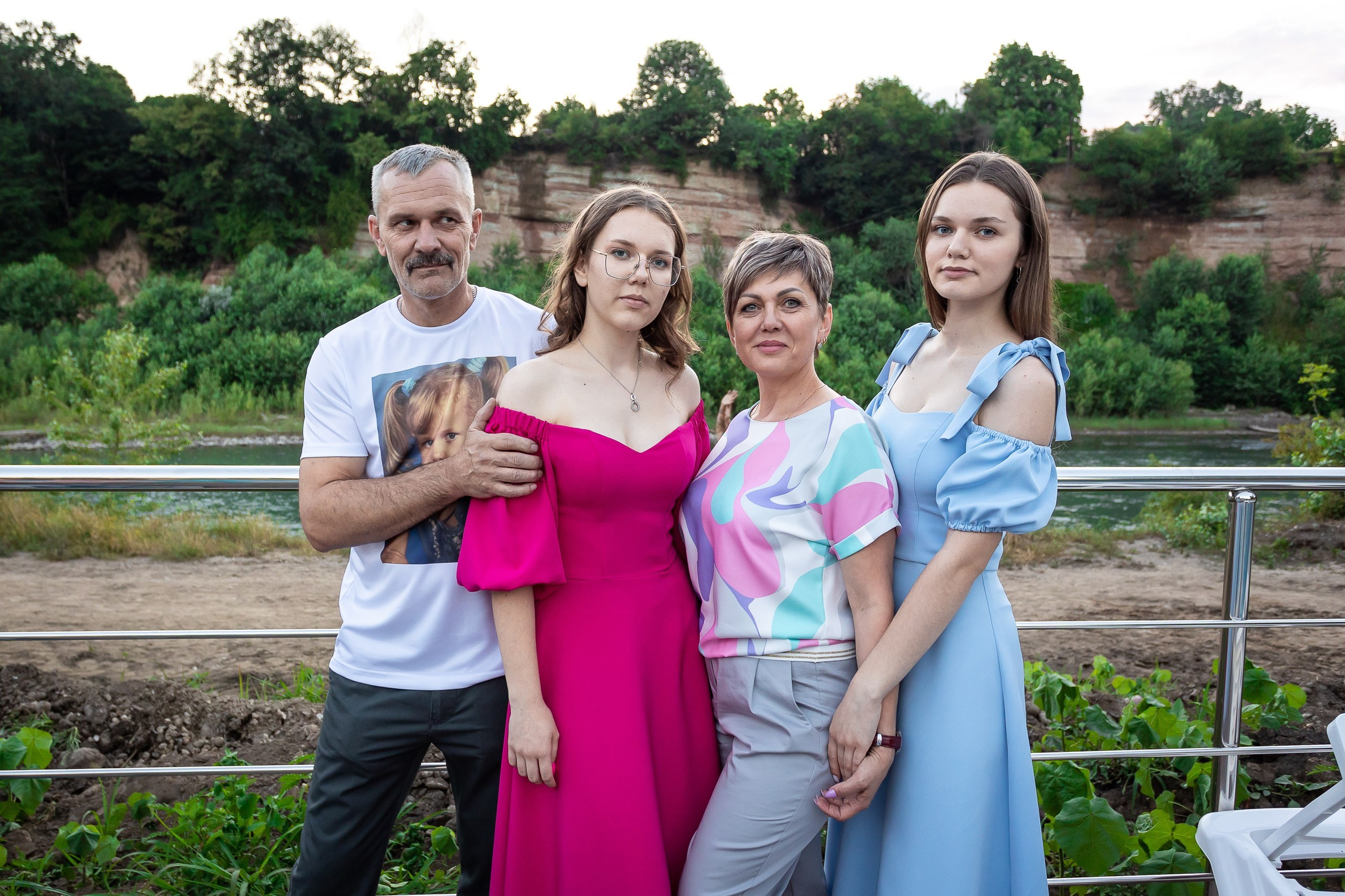 Вручение аттестата и выпускной вечер. Выпускные альбомы Майкоп, Краснодар Елена Золотарева