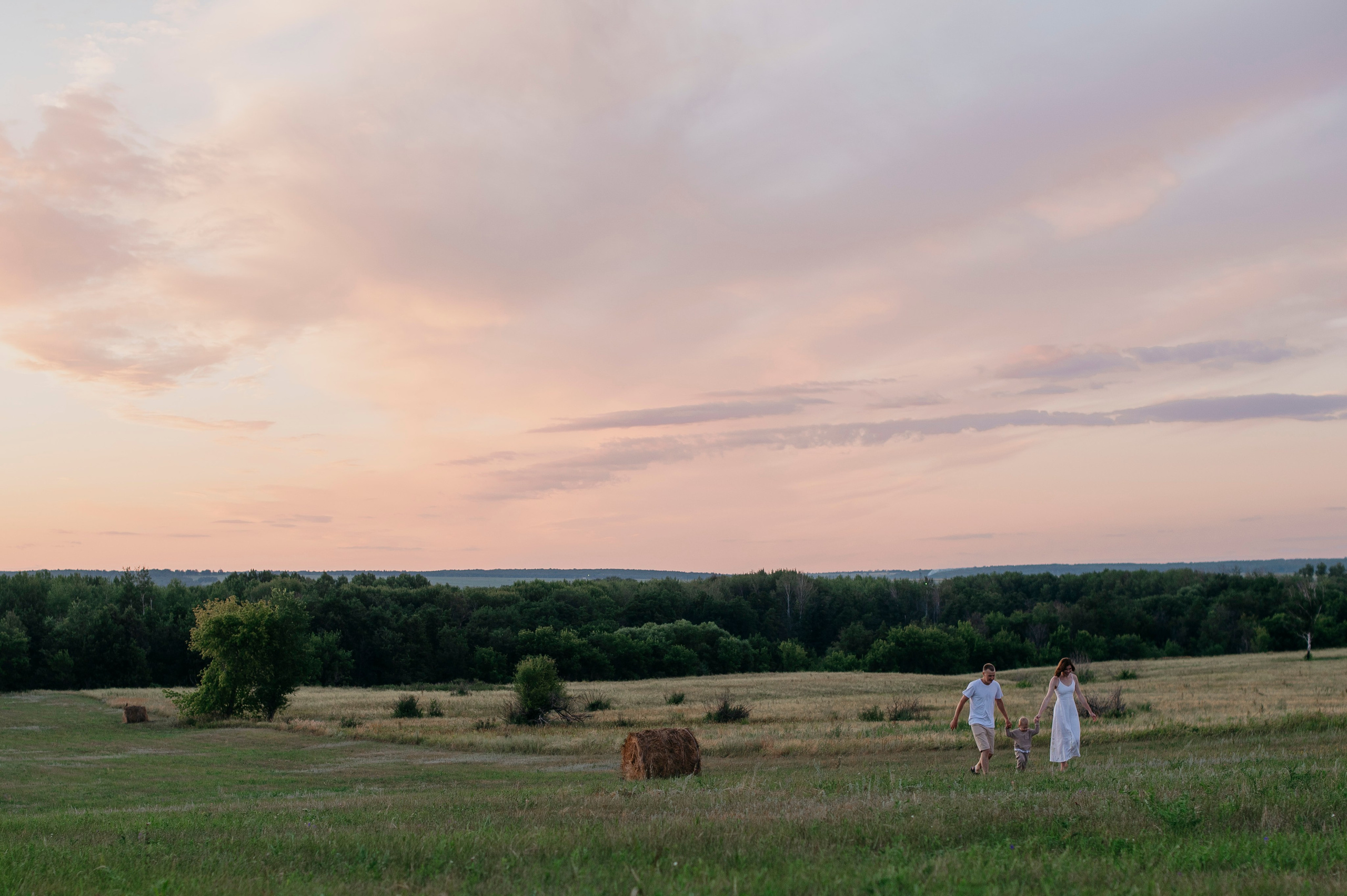 Семейная прогулка на закте. Фотограф Дарья Семина