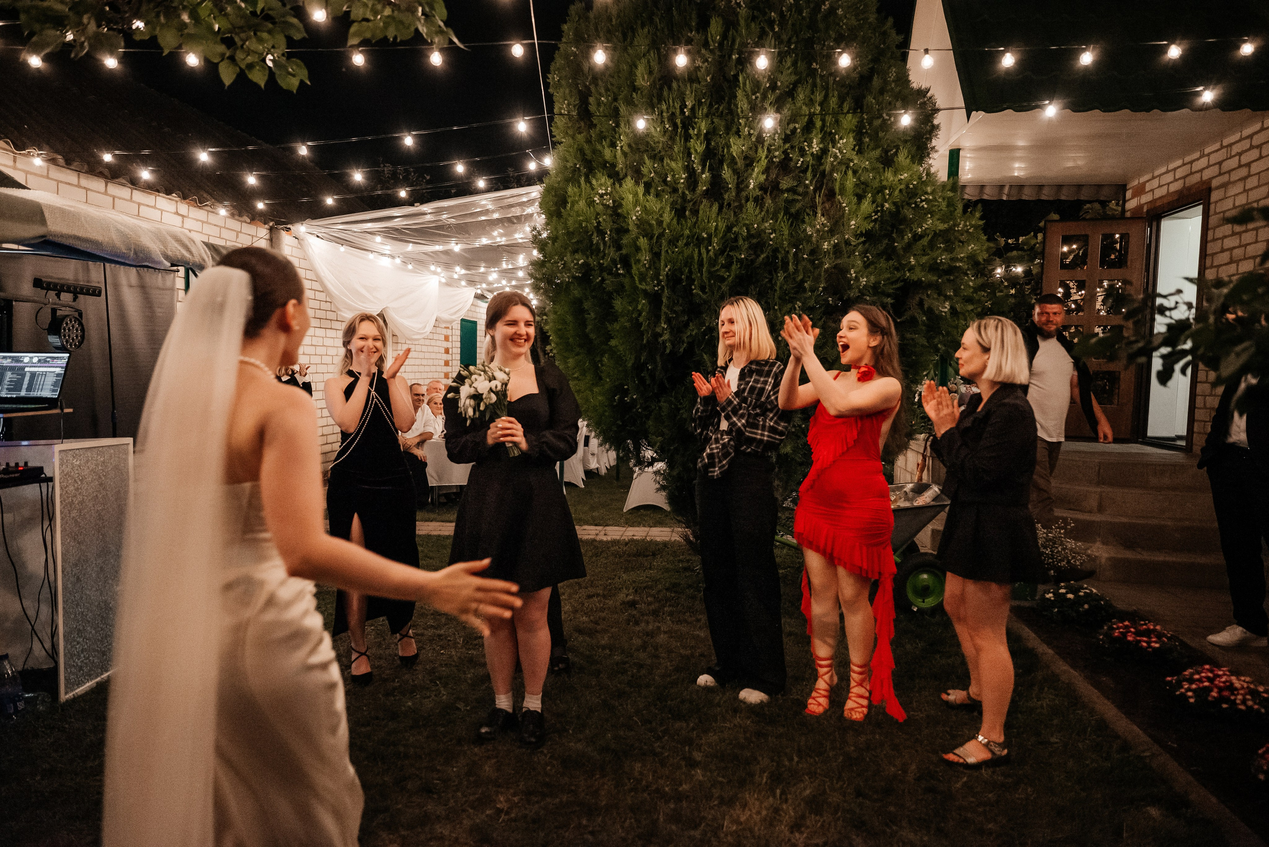 «Свадьба Даши и Артема». Школьный фотограф в Валуйках. Фотосессии для выпускников и изготовление выпускных альбомов в городе Валуйки и в Белгородской области