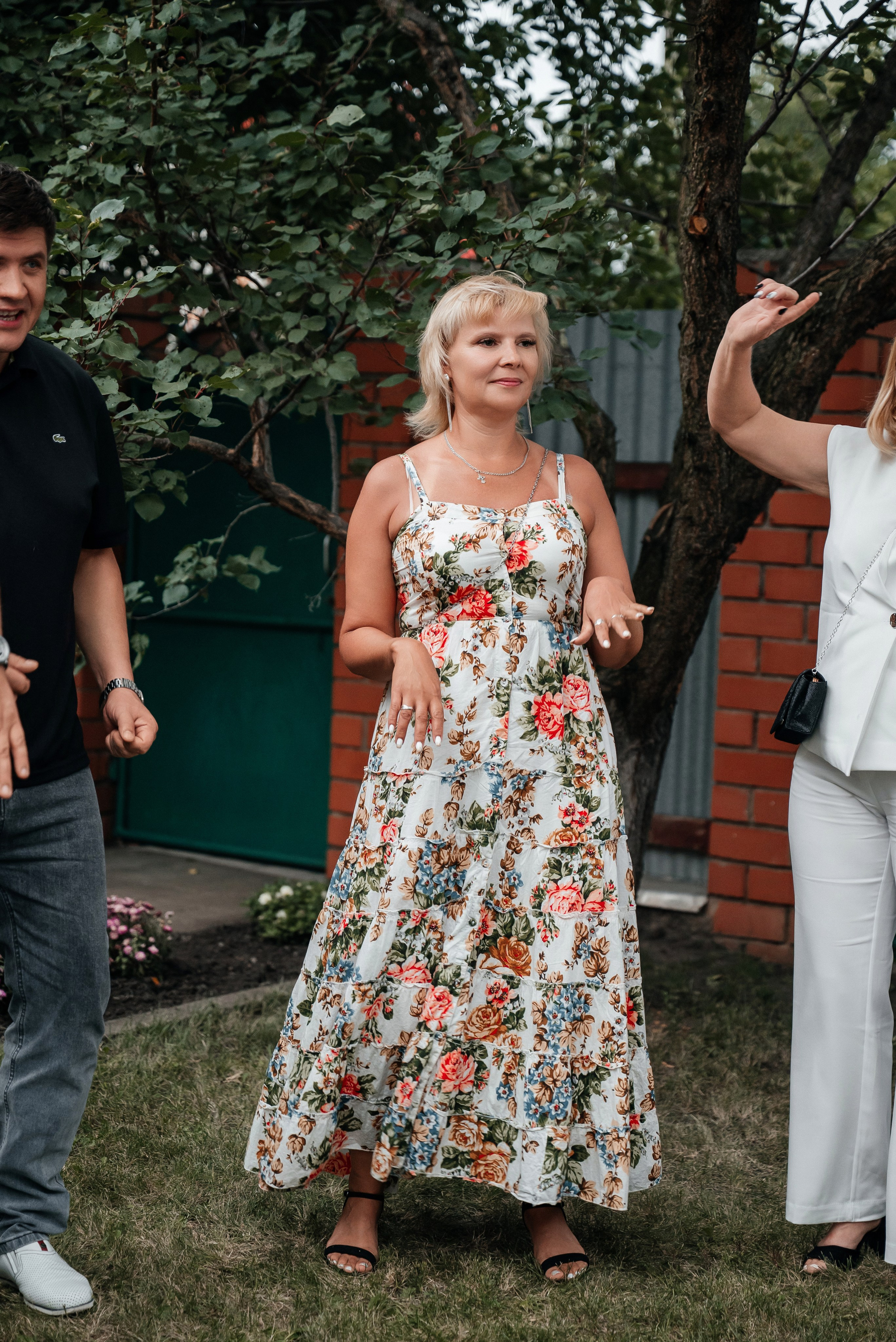 «Свадьба Даши и Артема». Школьный фотограф в Валуйках. Фотосессии для выпускников и изготовление выпускных альбомов в городе Валуйки и в Белгородской области