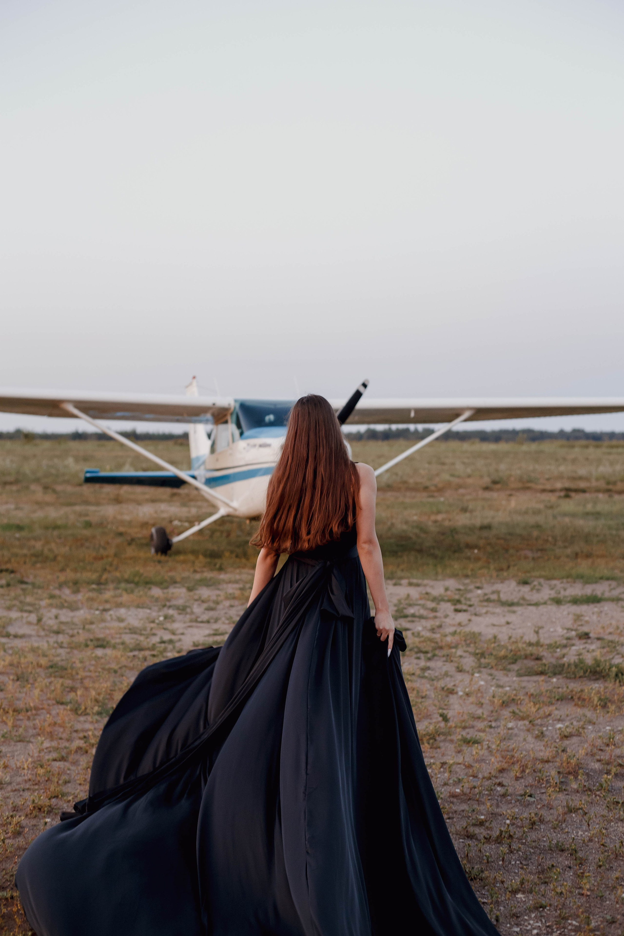 На взлетной полосе. Свадебный фотограф Санкт-Петербург  Москва