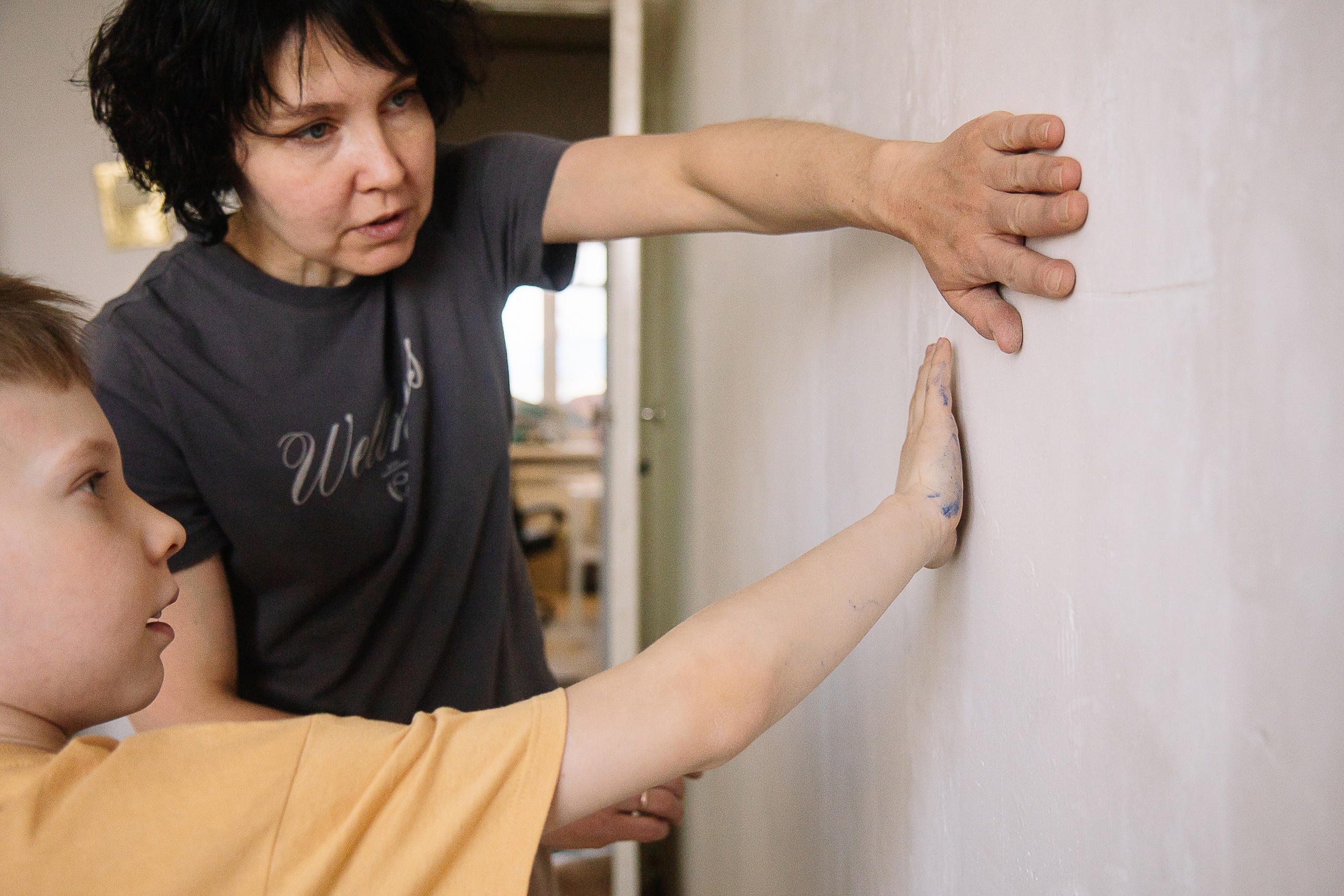 Домашняя фотосессия ремонт. Семейный фотограф в Томске Максимова Екатерина