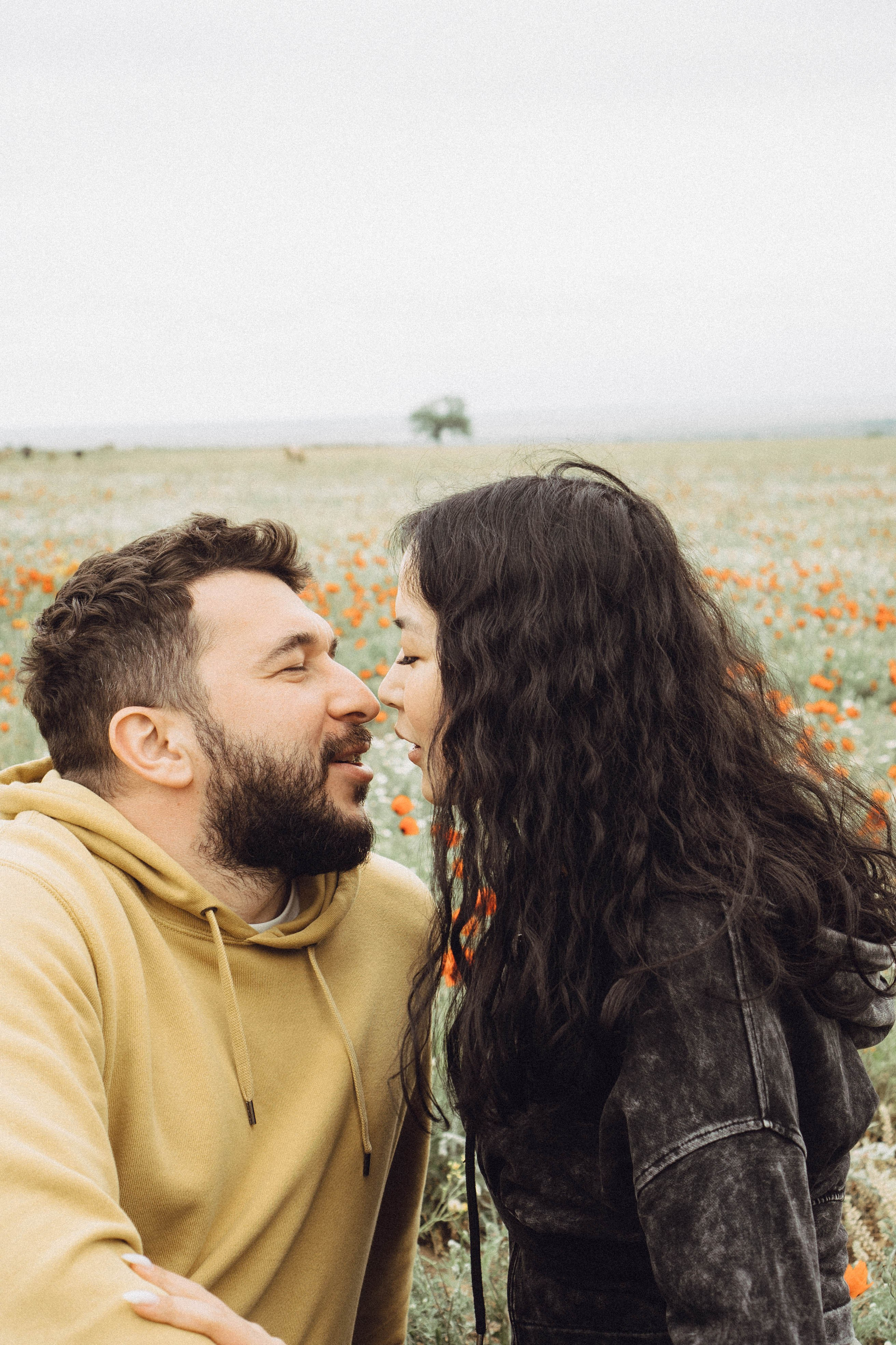 Любовь в маковом поле. Профессиональный фотограф, Санкт-Петербург — Виктория Богомолова