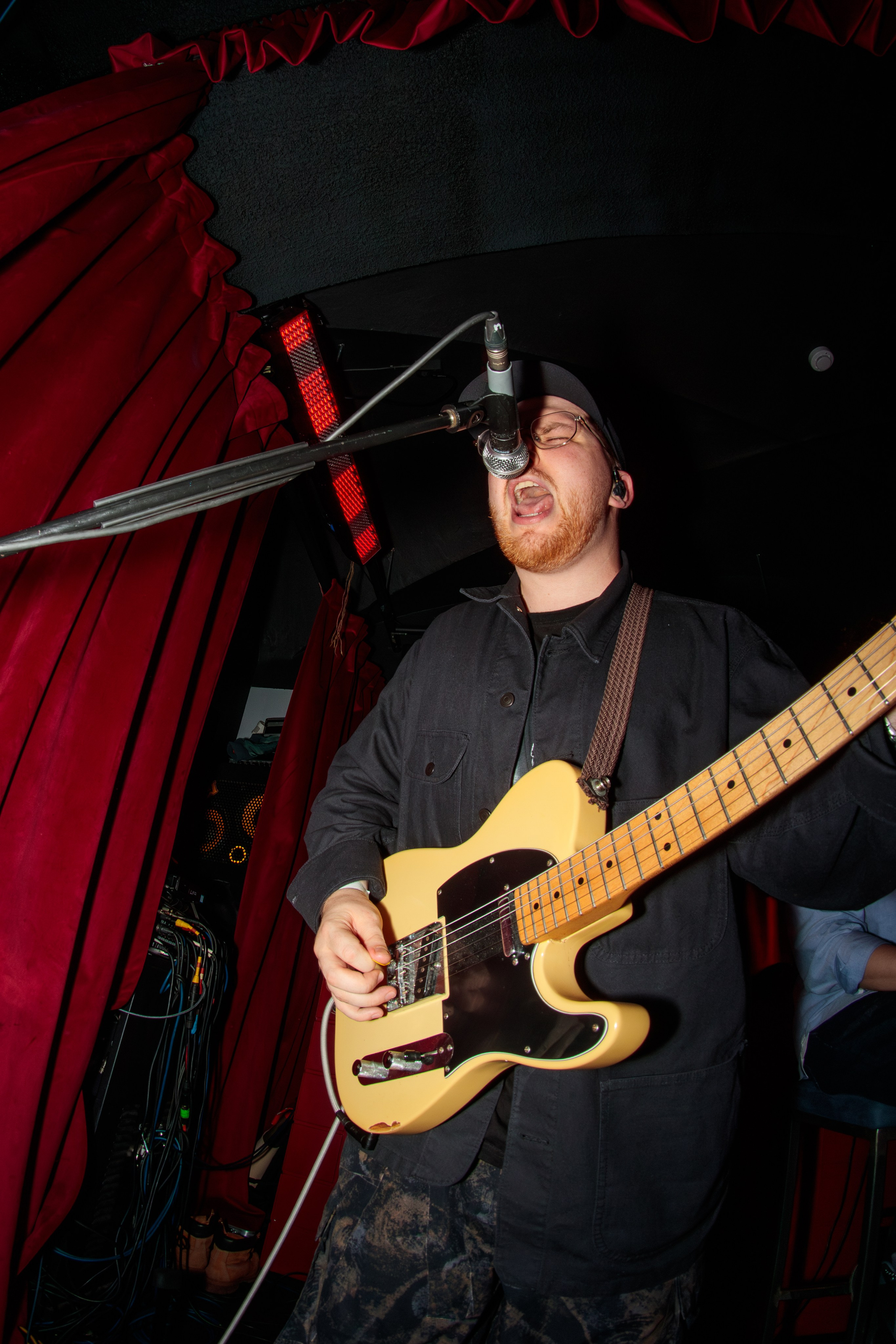 Хмыров акустика. Портретный и концертный фотограф в Санкт-Петербурге Егор Телятников