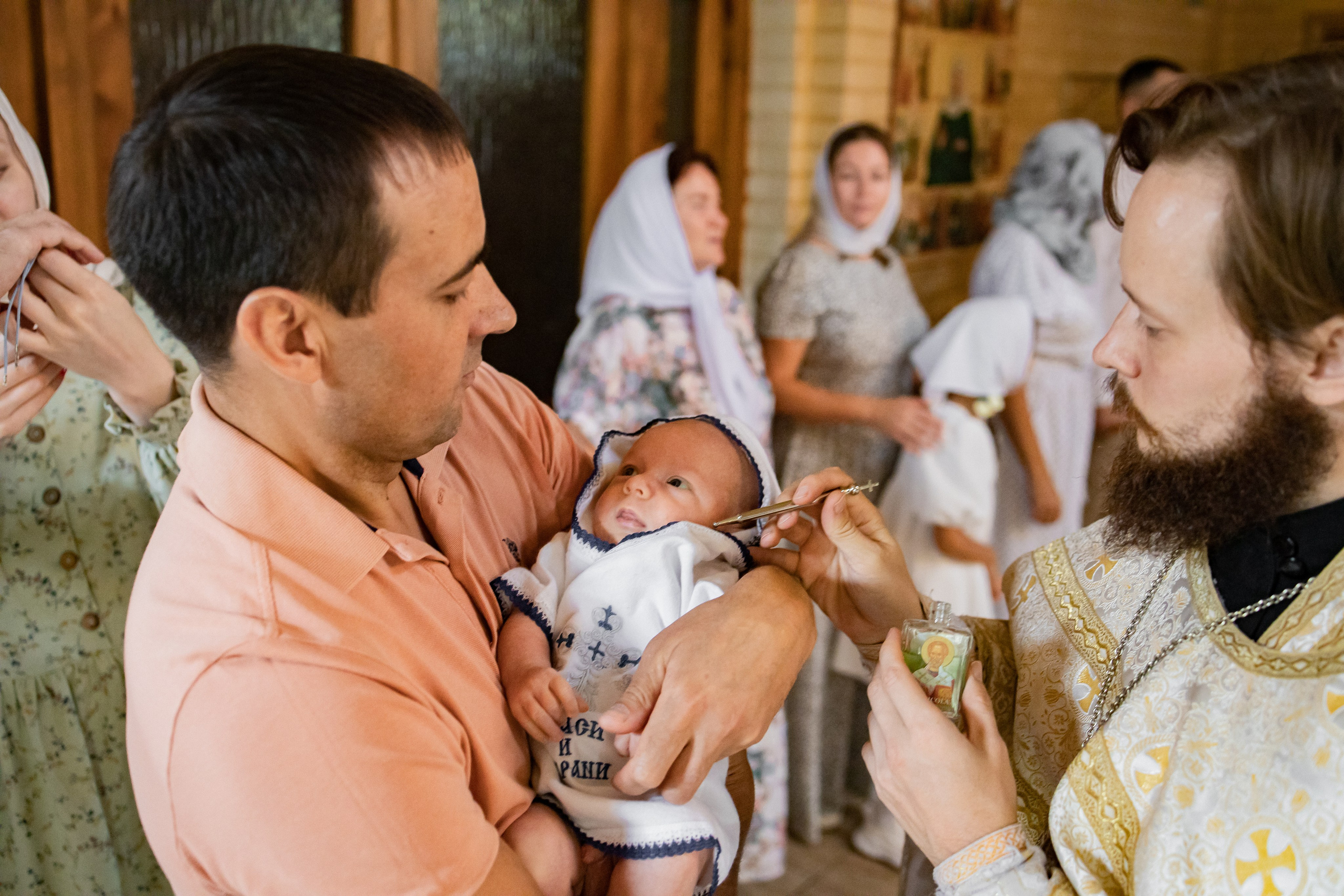 Таинство Крещения Ивана в Церкви Архангела Михаила. Детский и семейный фотограф в Пушкино, Мытищи, Москва Сергеева Светлана