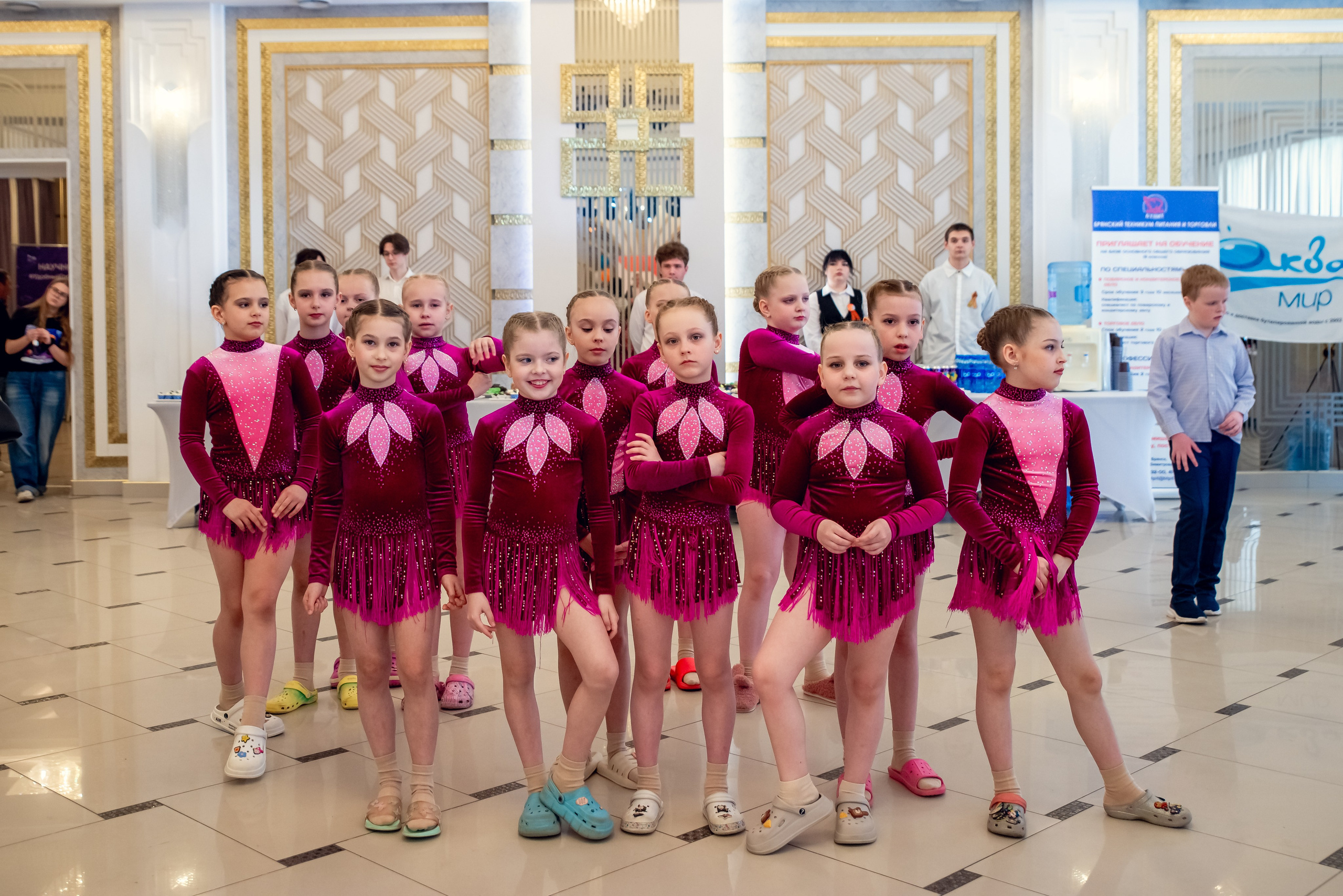 Ради мира 2026. Фотограф Крещение Венчание Москва