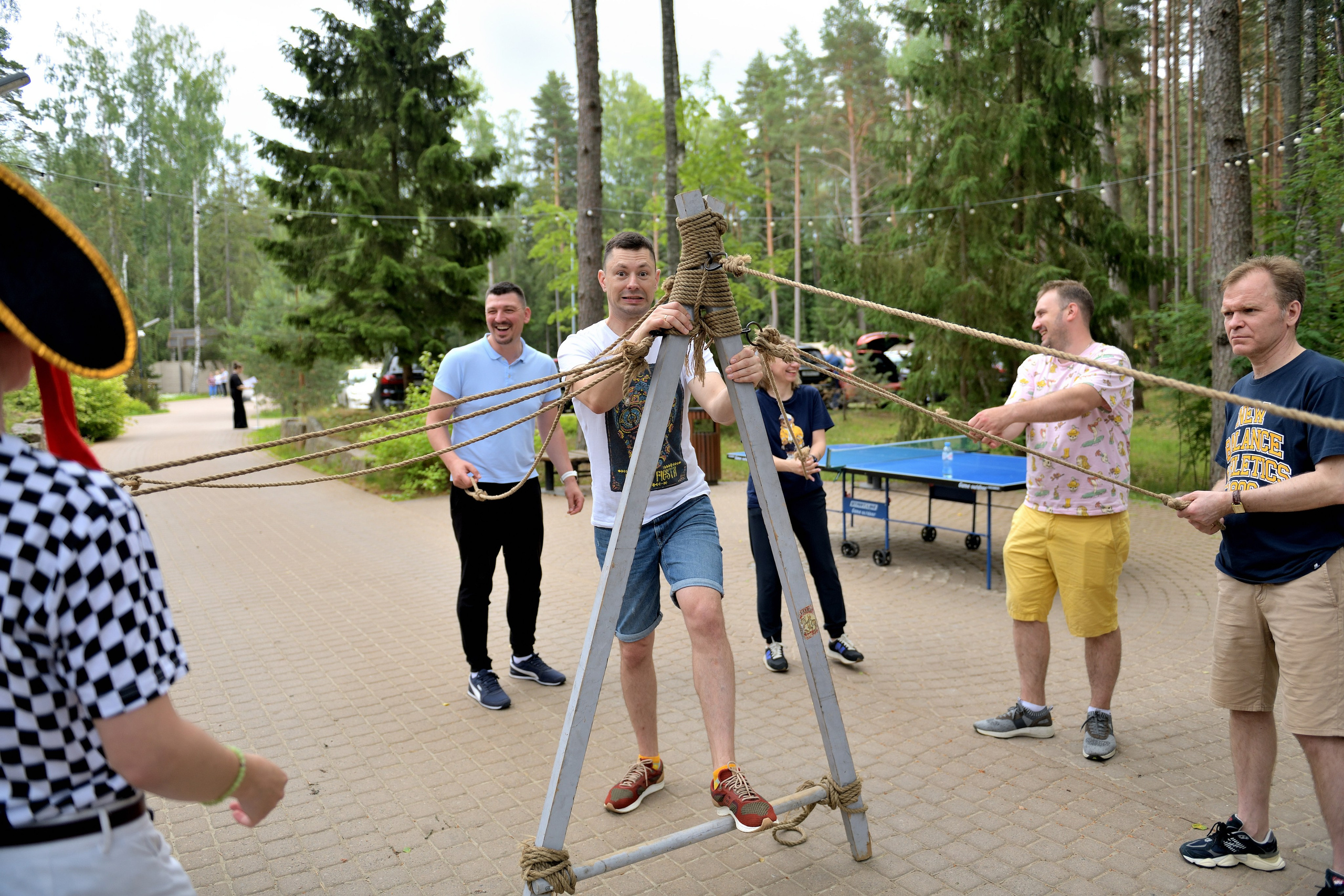 "Тимбилдинг в стиле Форт Боярд" на берегу Финского залива.