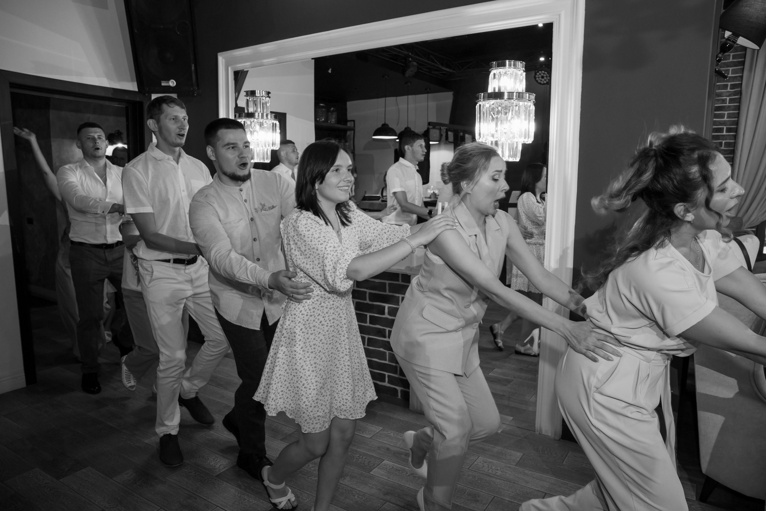 Полина и Дмитрий, загородный клуб «Барин», ЗАГС в г. Пушкино. Свадебный и репортажный фотограф (Москва, Королев и другие)