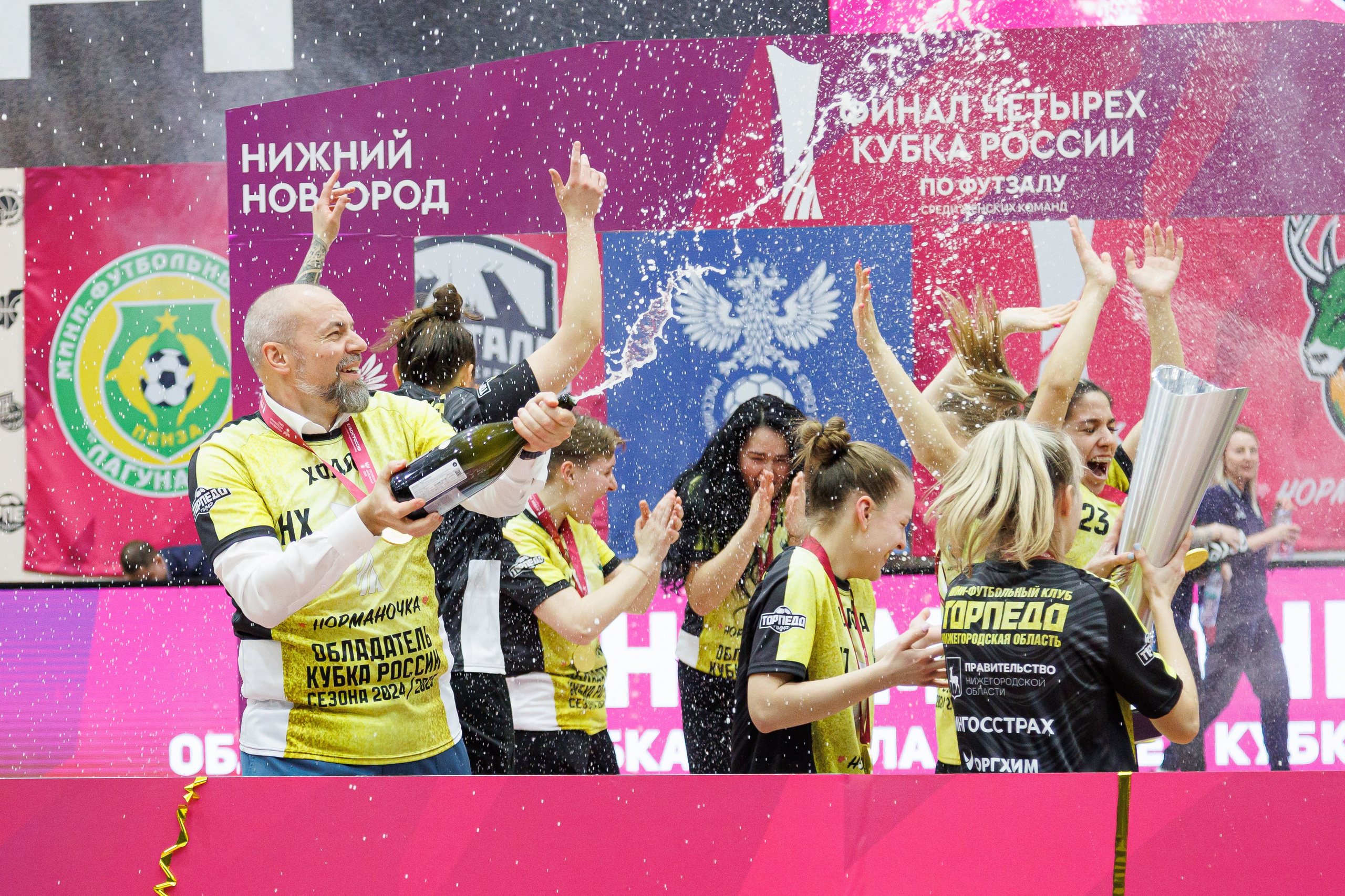 Мини-футбол. Спортивный фотограф Денис Веселов в Нижнем Новгороде