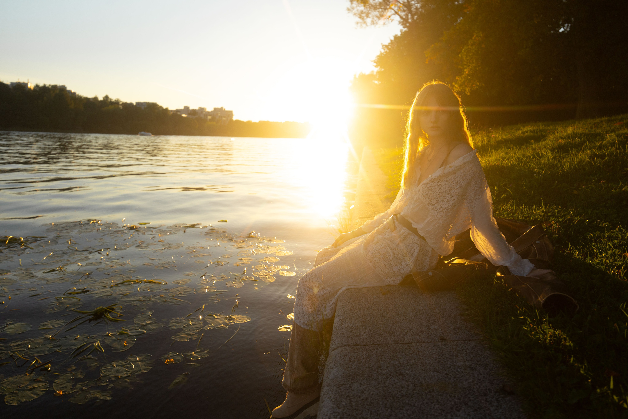 Yana and Nature. Photographer in Tbilisi Saint-Petersburg Worldwide — Elena Golubeva