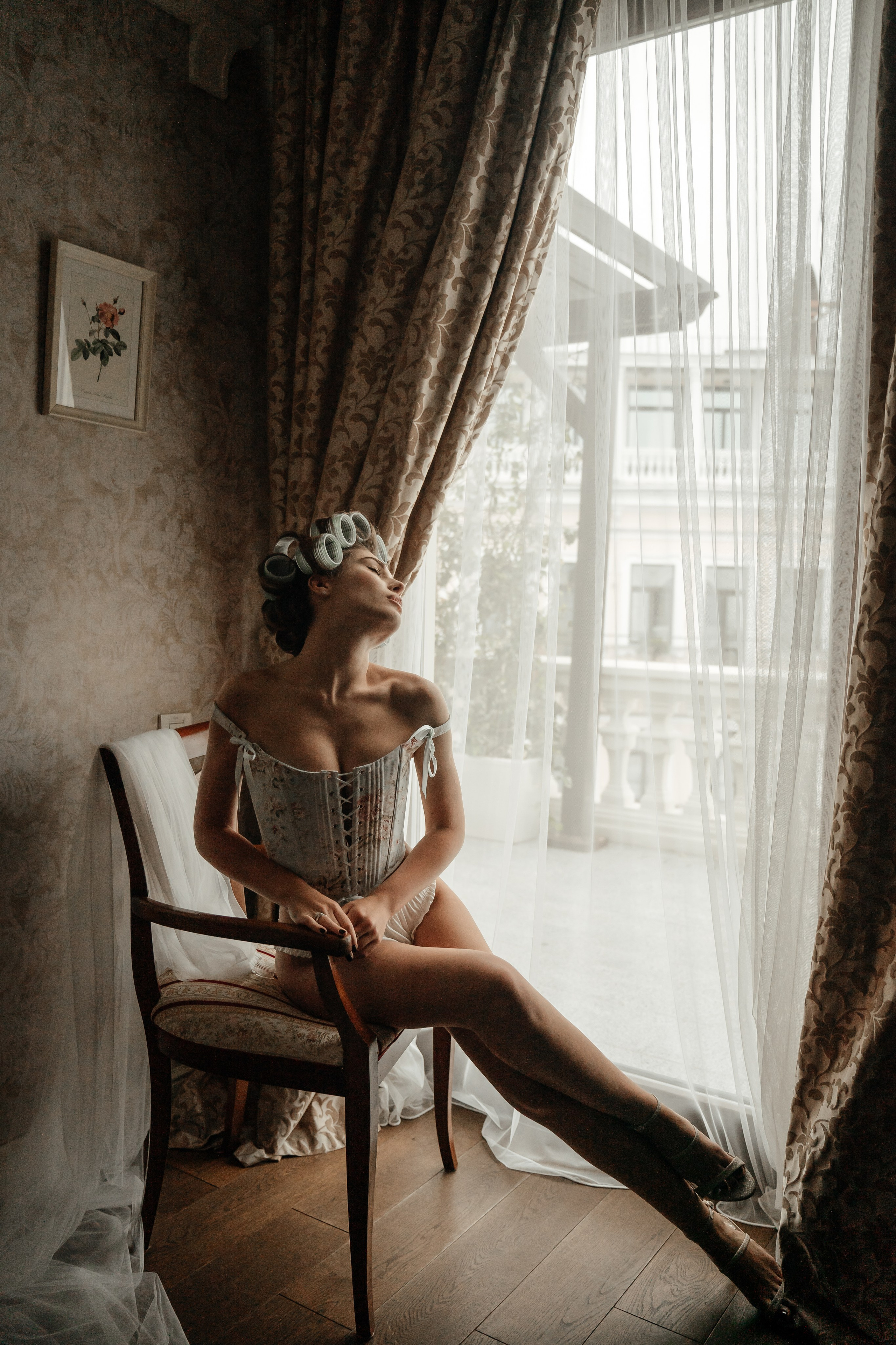 Классическая свадебная фотосессия в Крыму в Ялте Вилла Елена . Свадебная фотосессия Крым Москва ,свадьба в Крыму в старинном отеле . Свадьба для двоих в Крыму