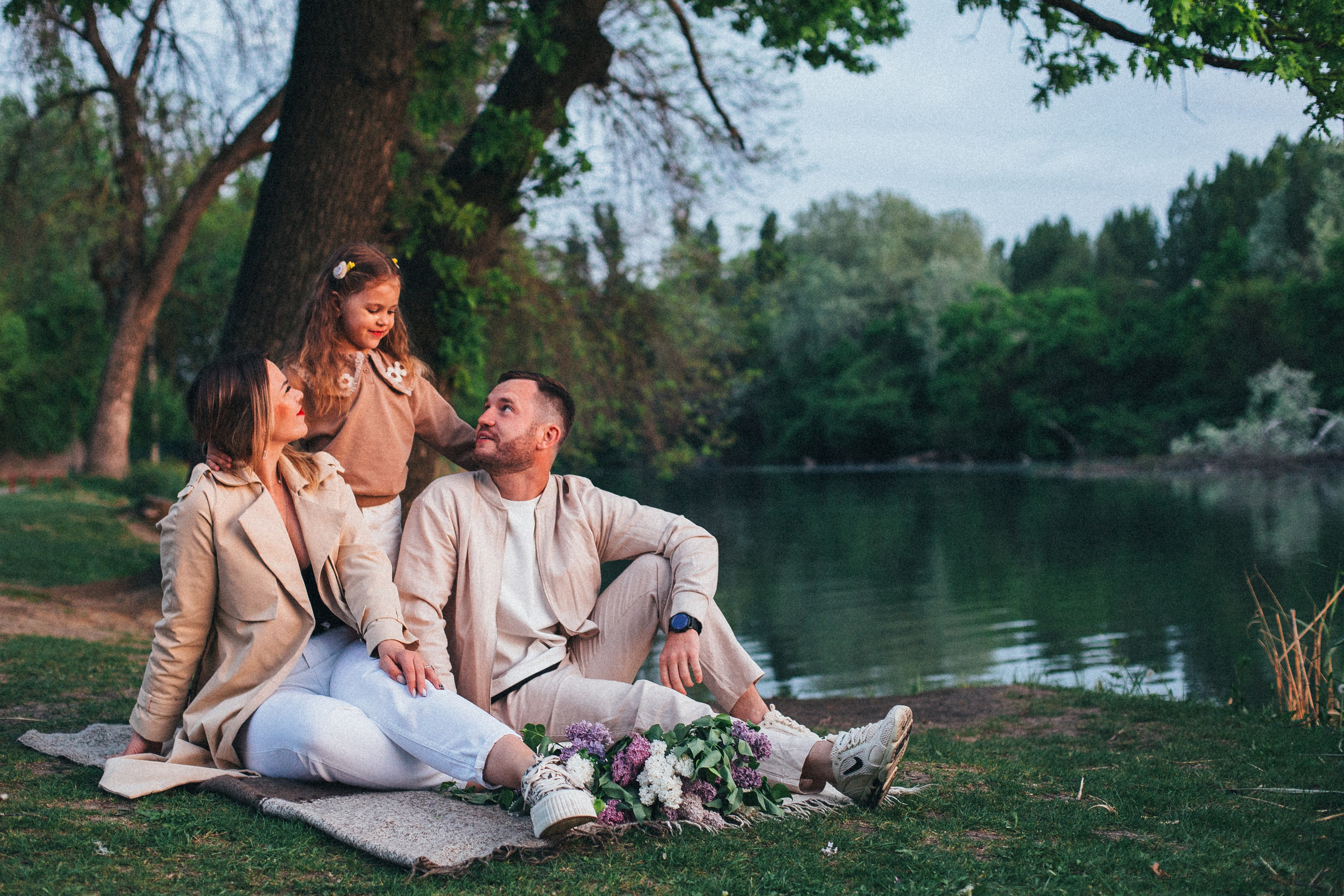 Семейная прогулка в парке. Фотограф Оксана Будко