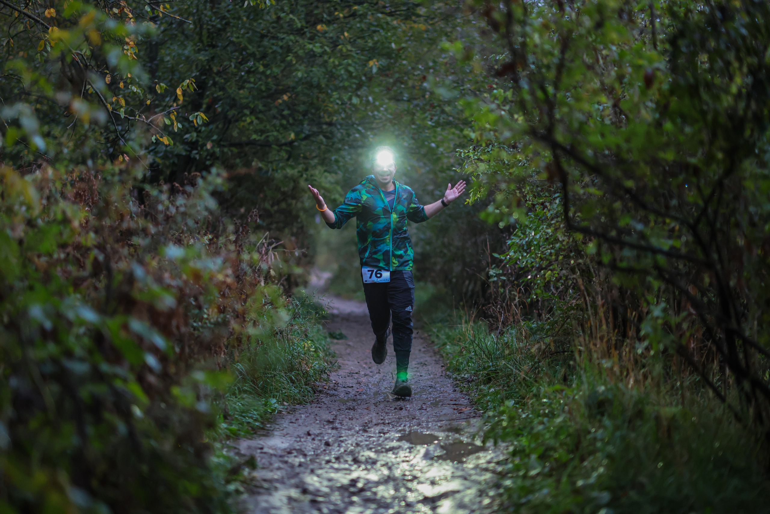 Фонарный забег, г. Долгопрудный, 27.09.25. Фотограф Сергей Ловкий