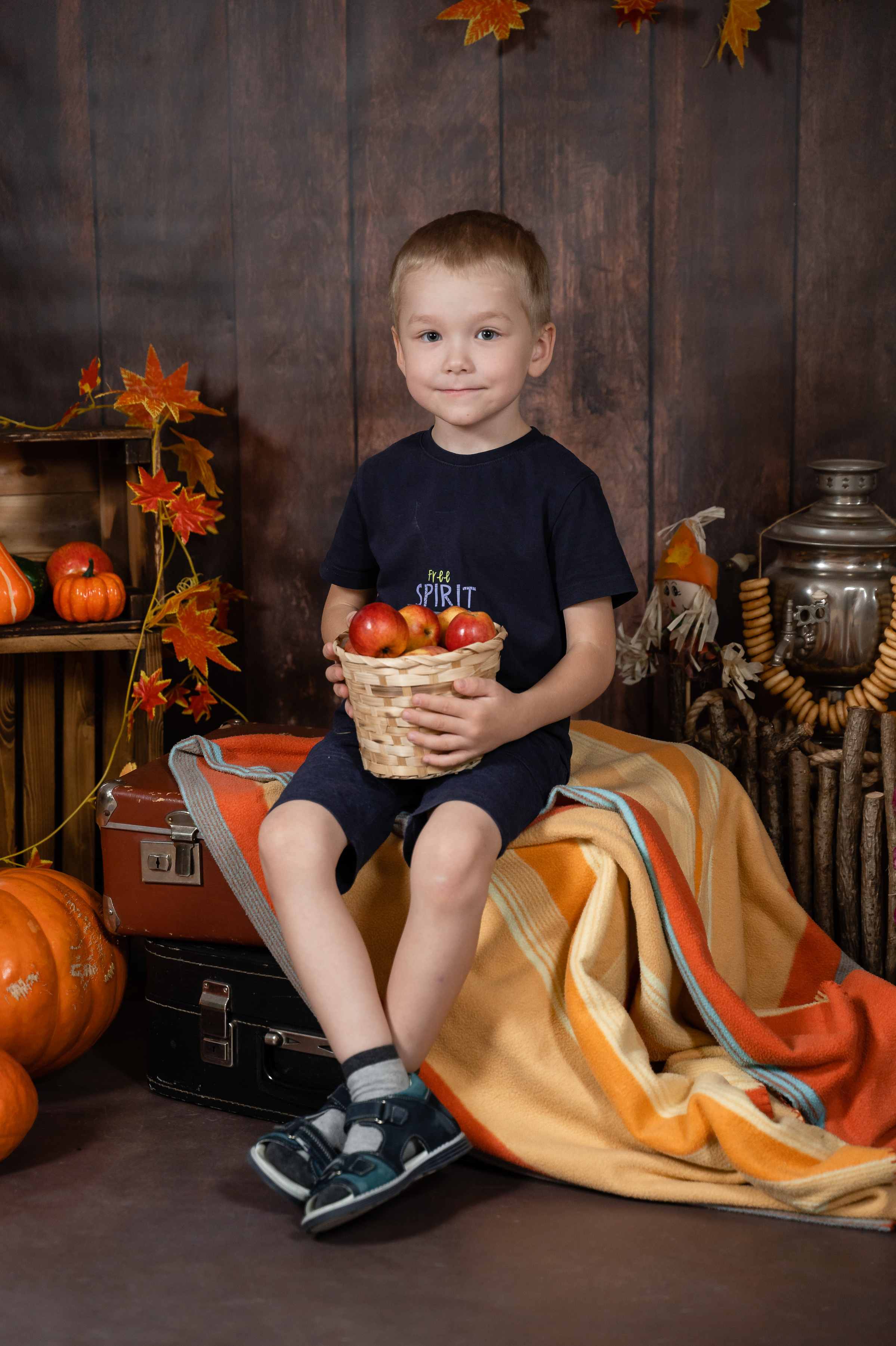 Выездная фотосессия ОСЕНЬ. Выпускные альбомы для детских садов и школ