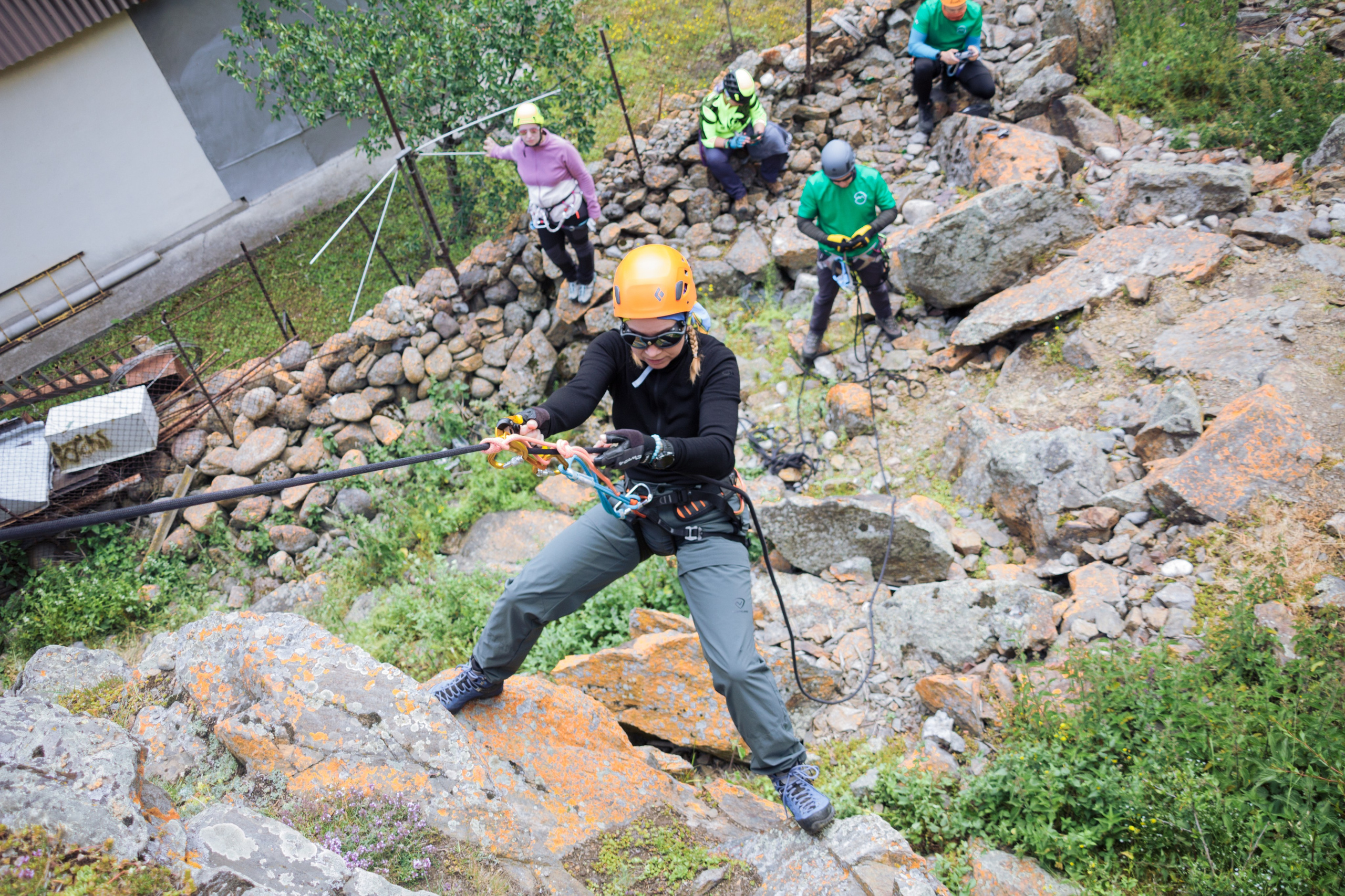 Тренировка на скалах в альплагере (Пример съемки). Фотограф Котий Даниил