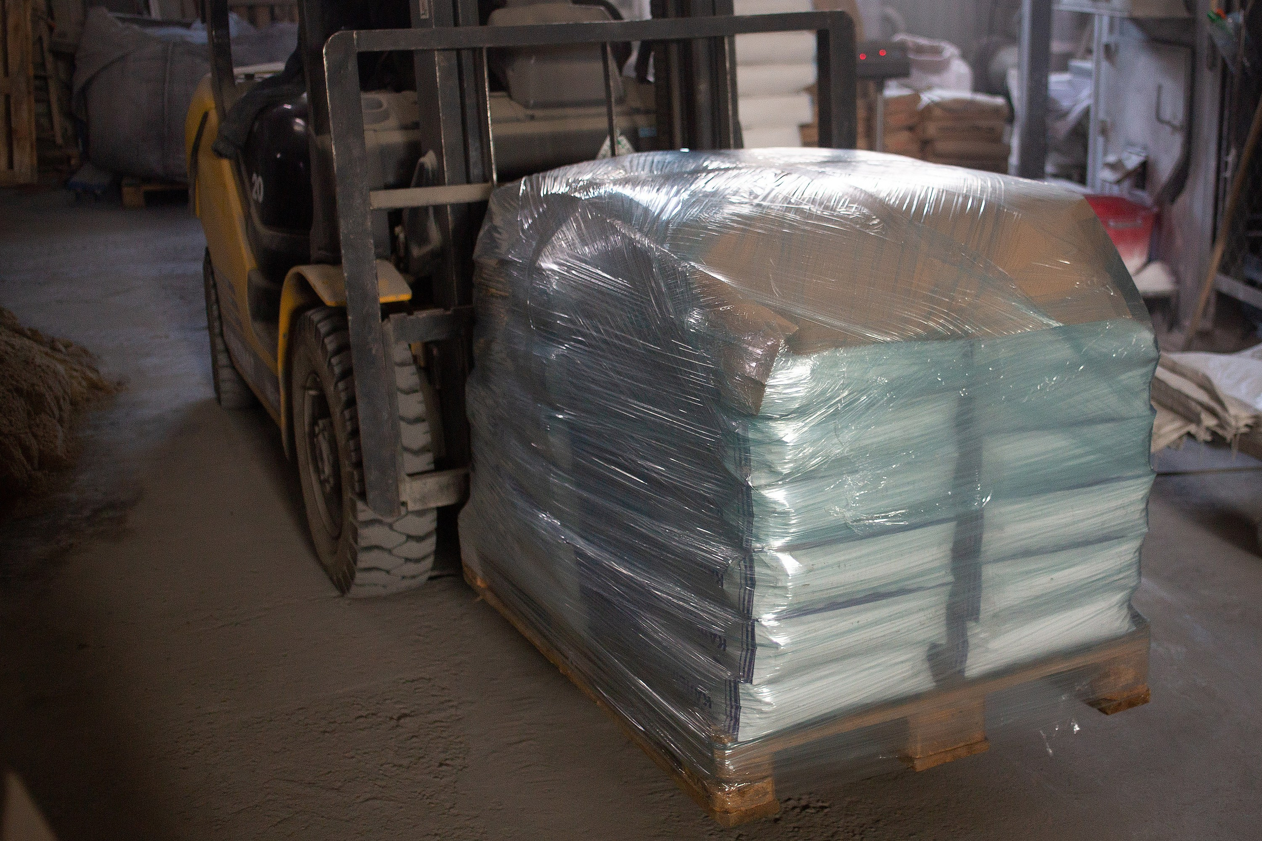 Фотографии с производства. Roman — Репортажный фотограф в Новосибирске