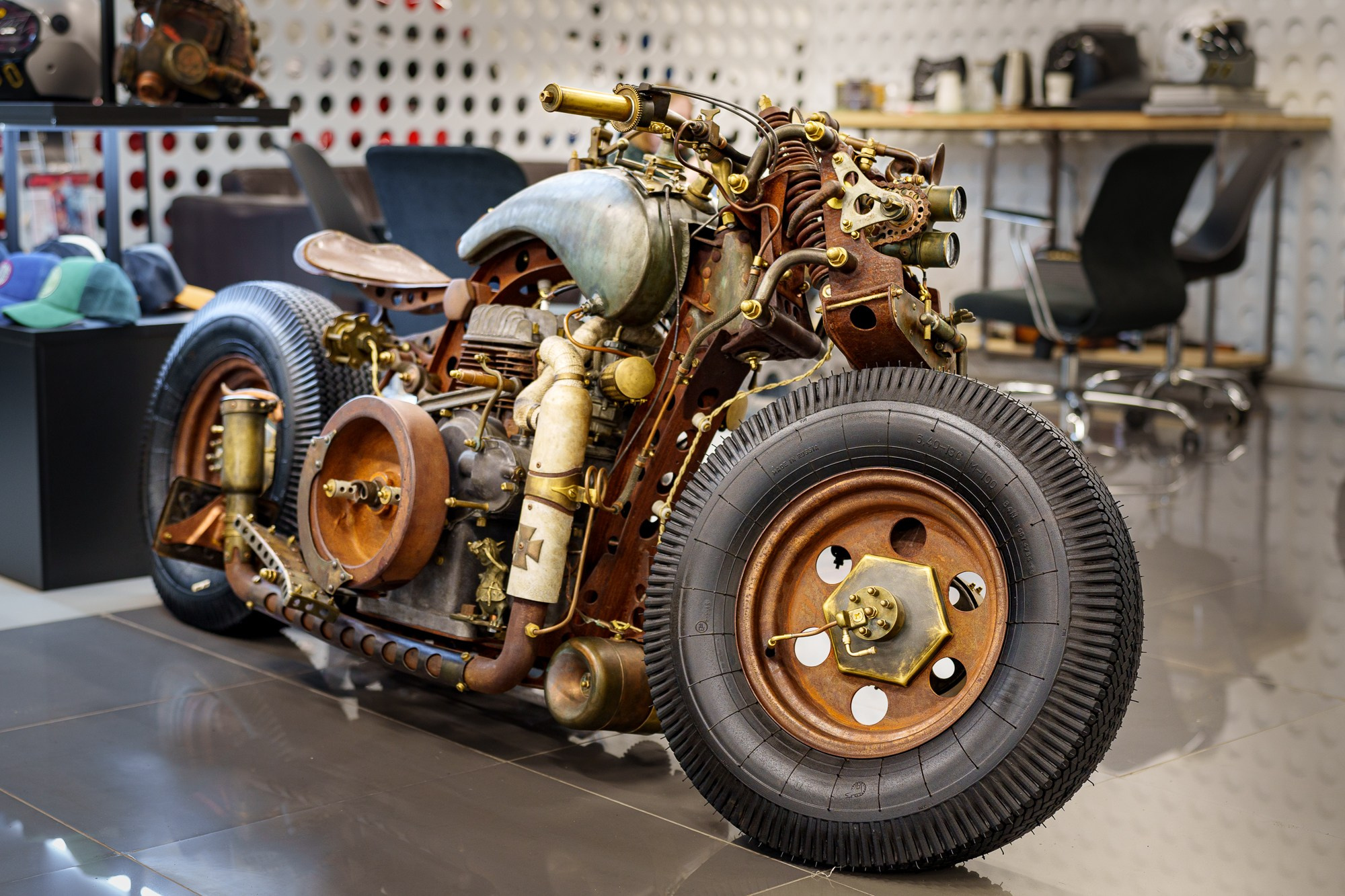 Кастомный стимпанк байк. Фотограф в Москве Денис Курашев