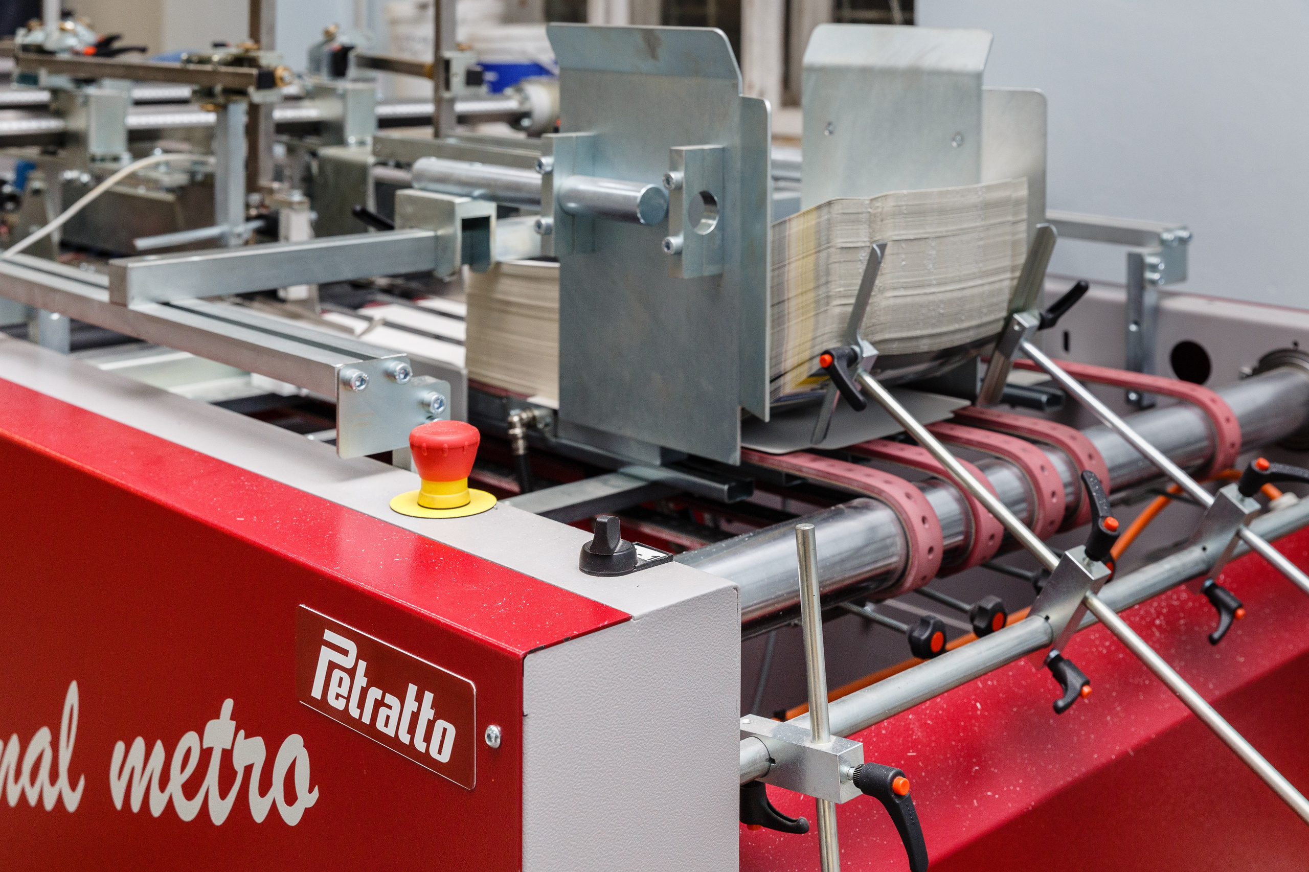 Промышленный фотограф с Санкт-Петербурге. Фотосъёмка производственных предприятий и заводов. Промышленная фотосъёмка в СПб. Фотограф для предприятий. Профессиональная фотосъёмка с выездом на производство. Фото для контента, сайта, полиграфии и социальных сетей.