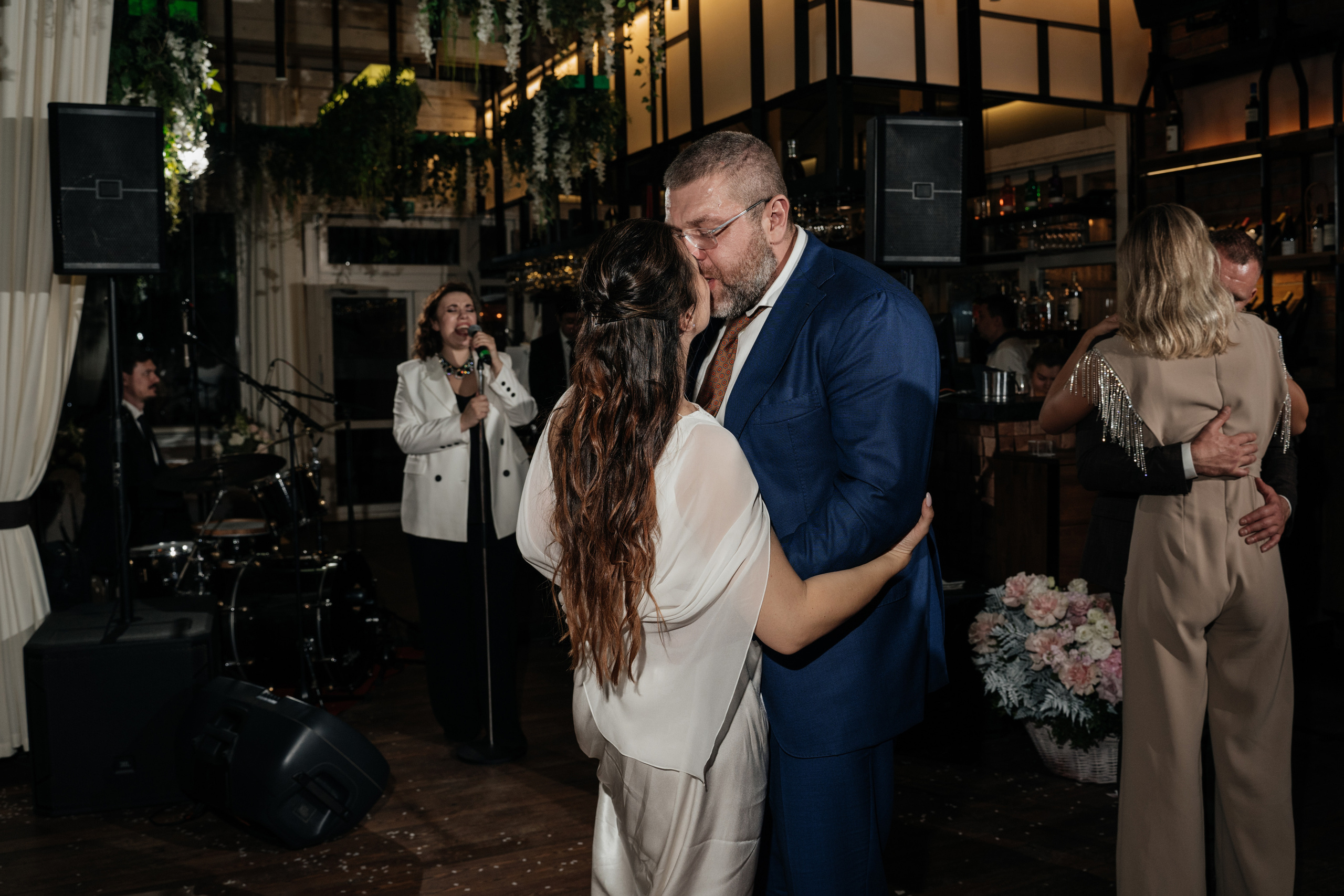 Ресторан «Поместье-Парк». Свадебный фотограф Москва Александра Аверкова