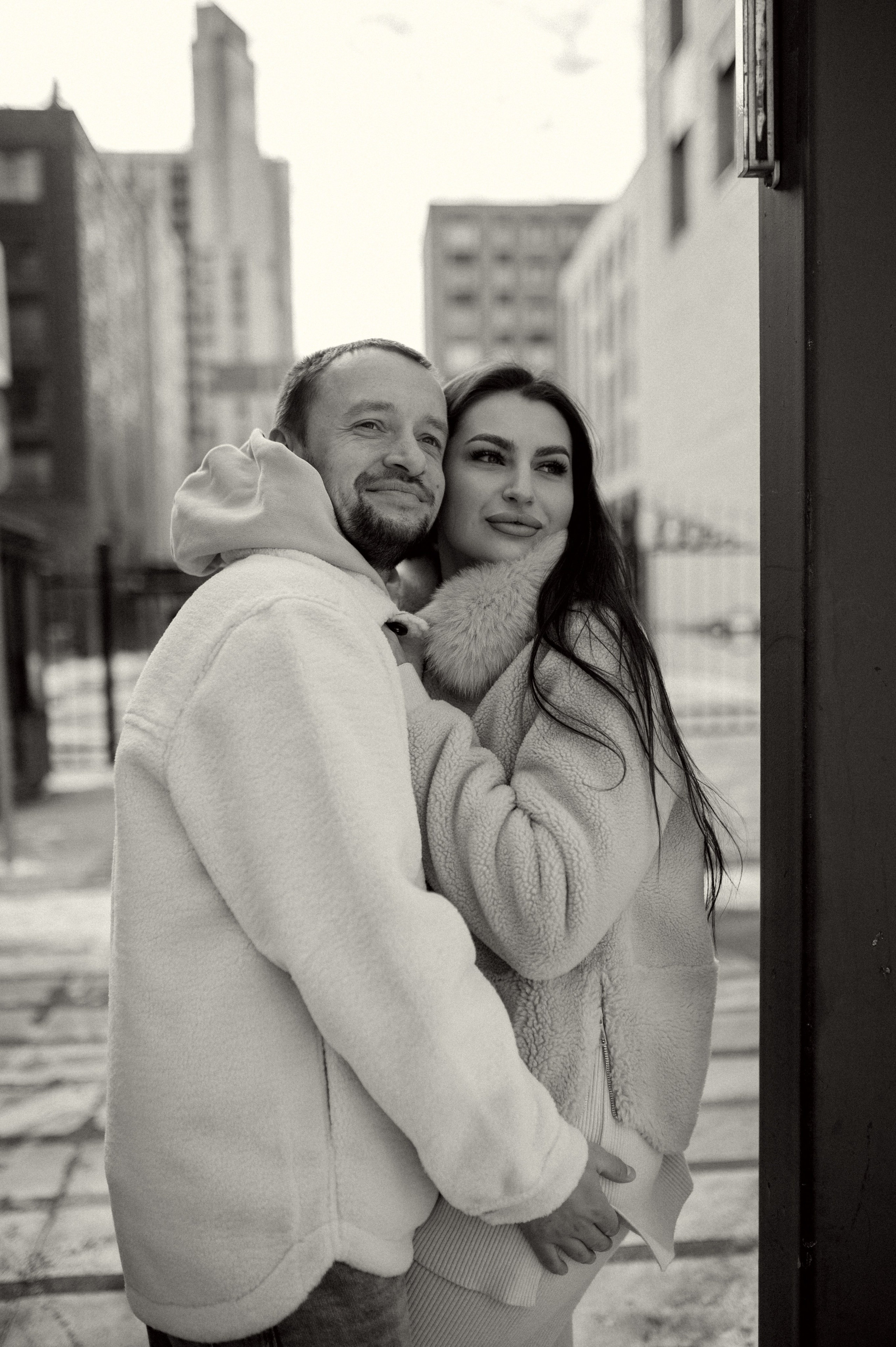 Лавстори стрит фотосессия в зимней Москве. Семейная фотосессия Бутово Москва фотограф Алина Морщагина