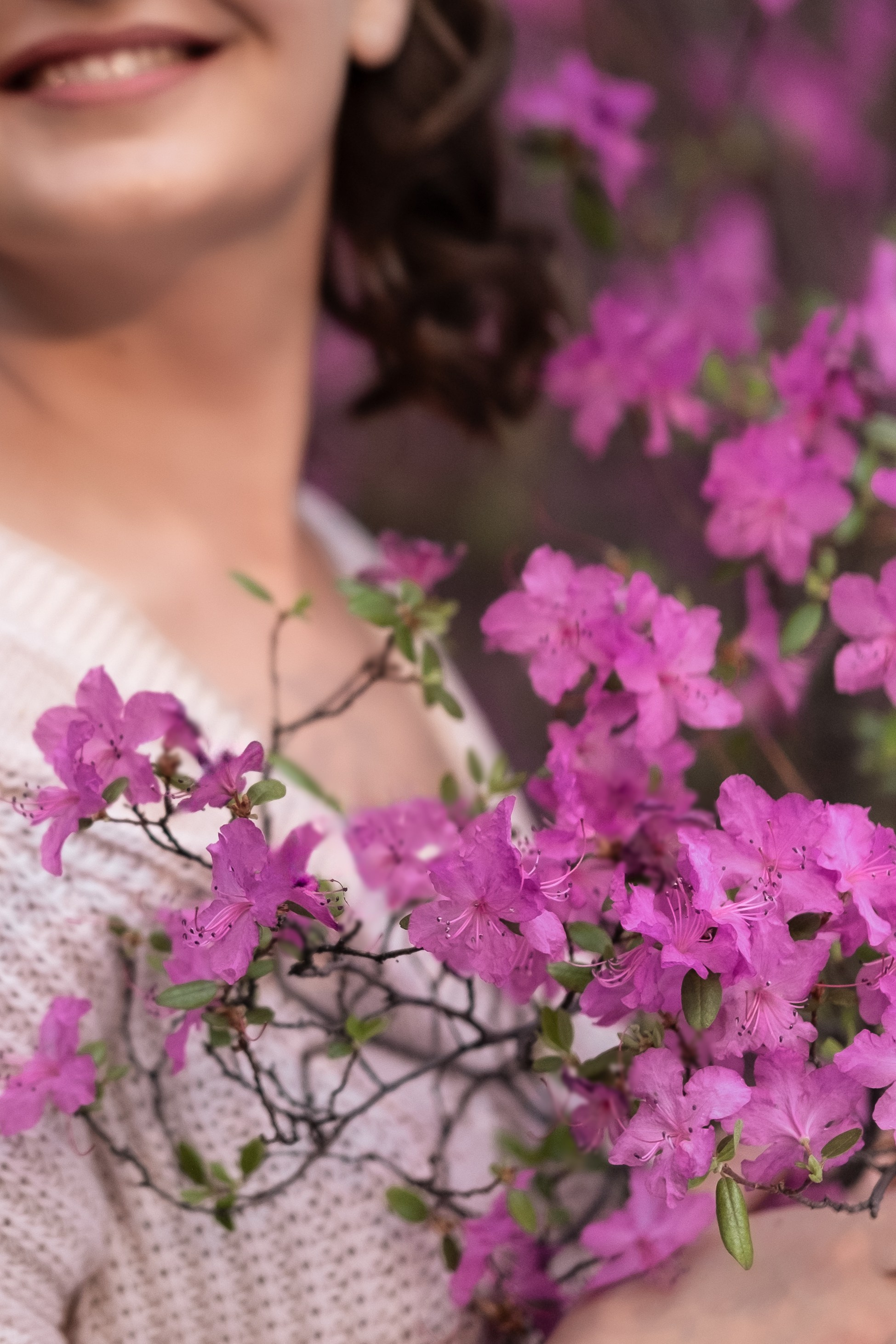 Фотосессия в багульнике. Портретный фотограф в Чите Анна Камратова. Помогу Вам создать историю, в которой Вы — главный герой!