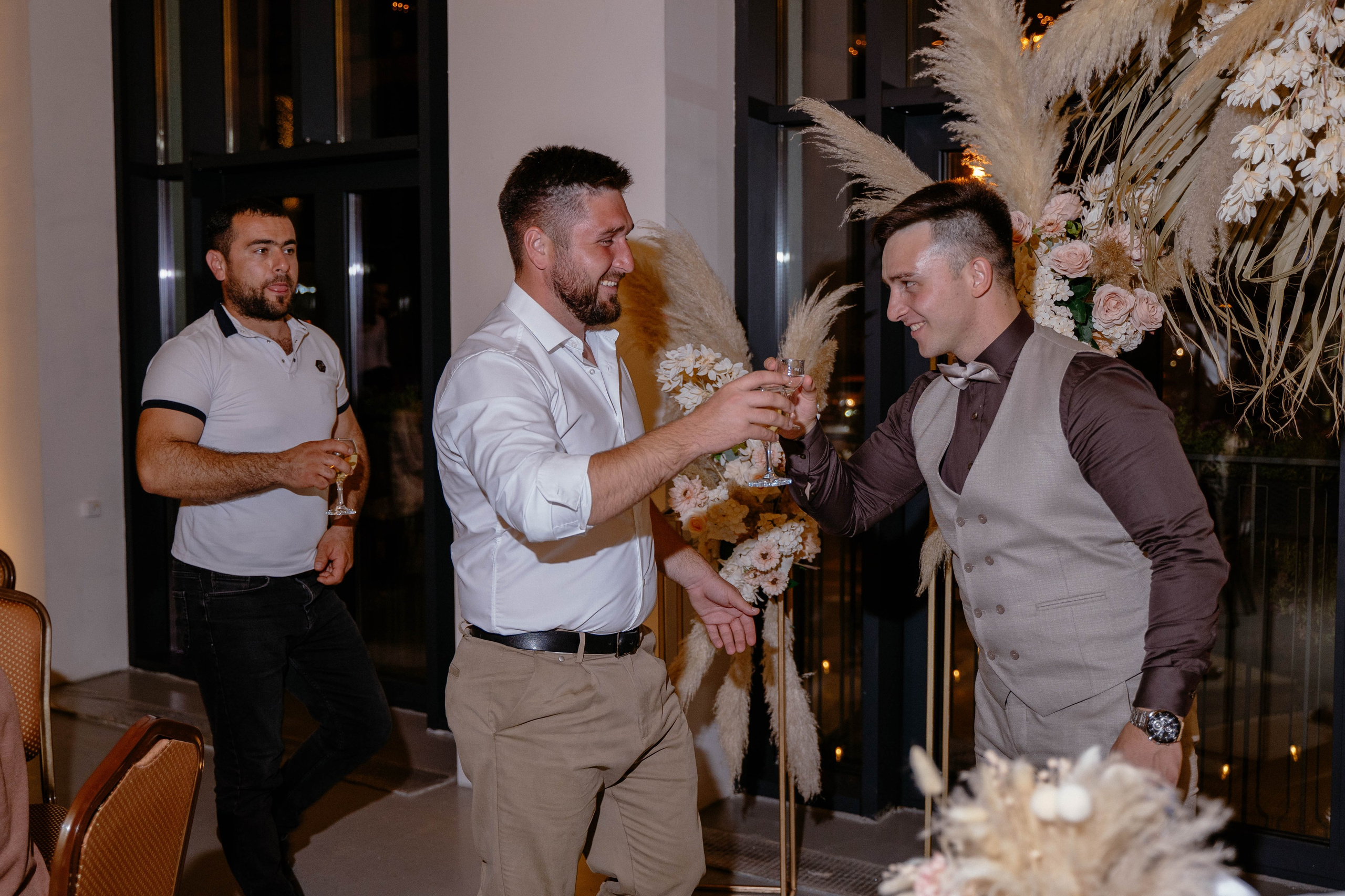 Свадебный день Магомеда и Вероники. Фотограф Чита. Индивидуальные портреты, LoveStory, свадьбы