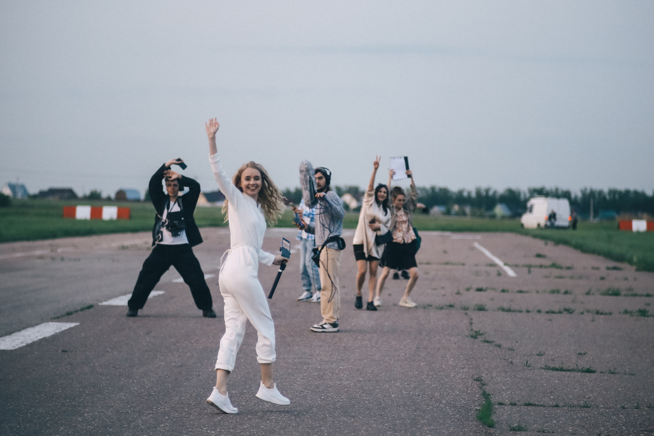 Съёмки фильма «Небо, прощай!». Аэродром Северка. Антонина Морозова, профессиональный семейный фотограф видеограф