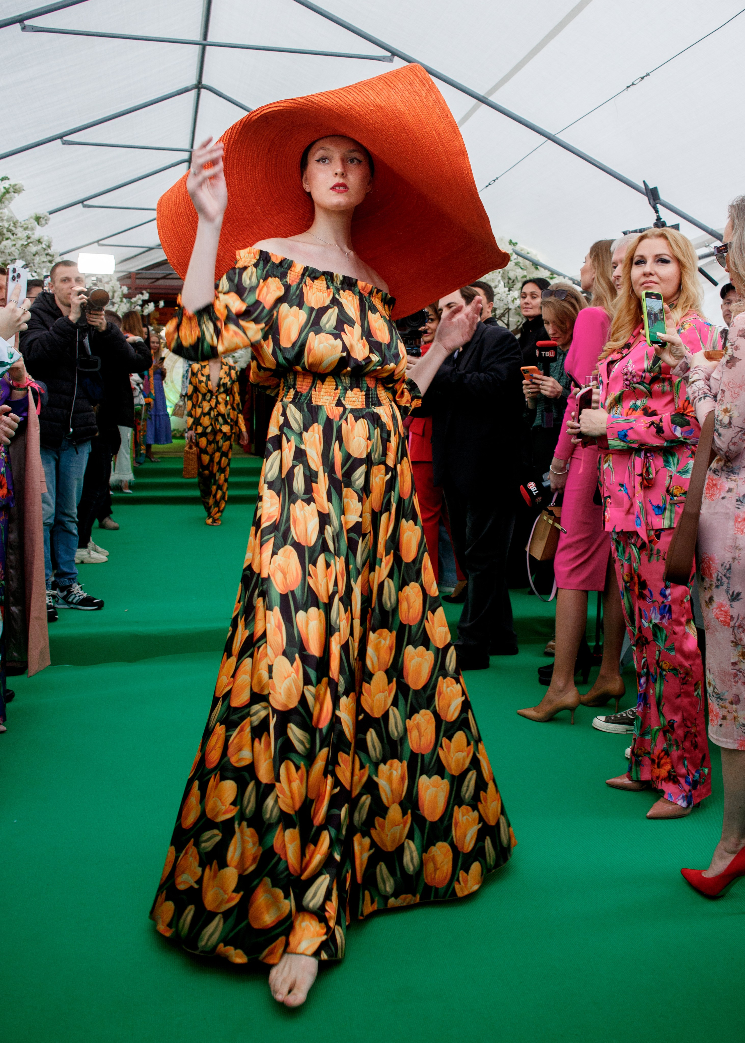 Показ мод Аники Киримовой и Наташи Королевы. Свадебный и Индивидуальный фотограф в Москве Акоп Арсенян