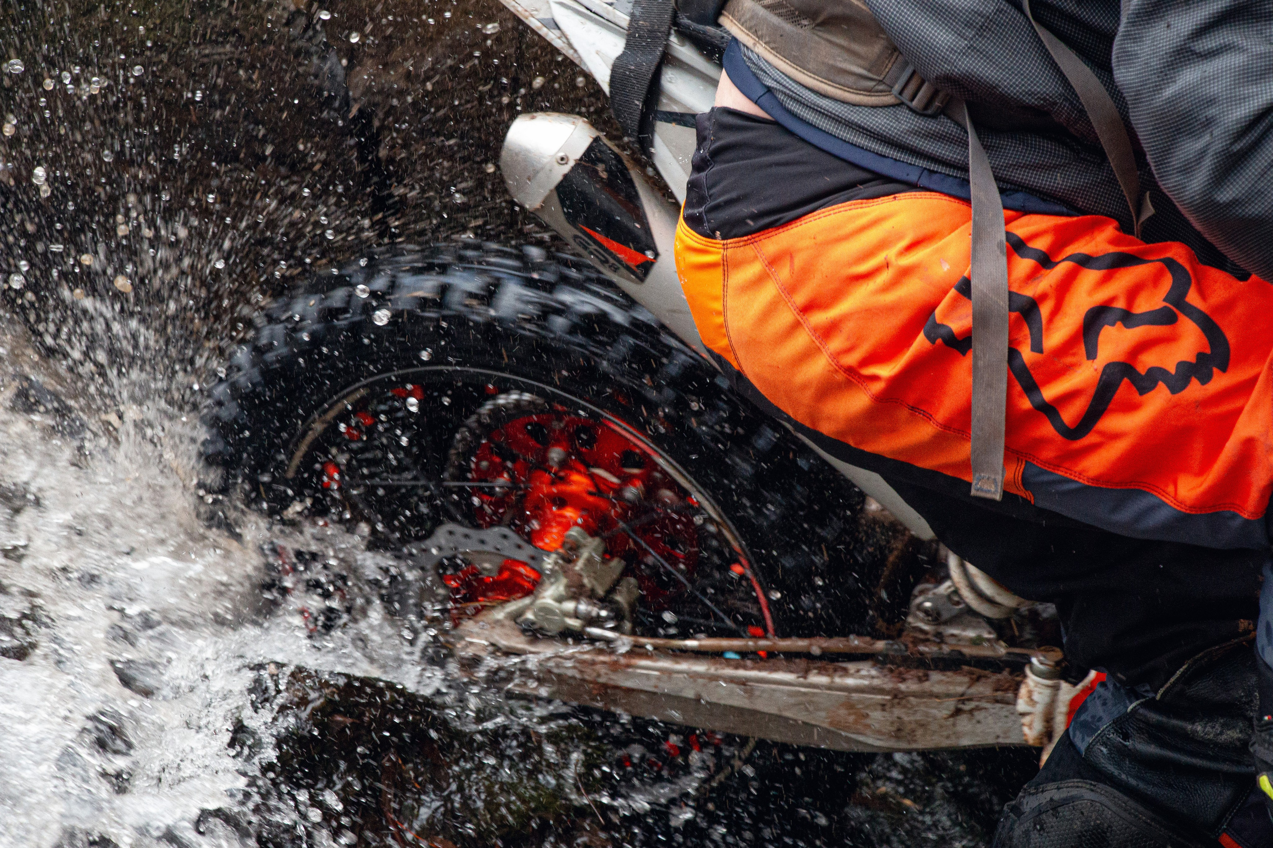 Эндуро-осень. Олег Романов. Мастер фото по спорту