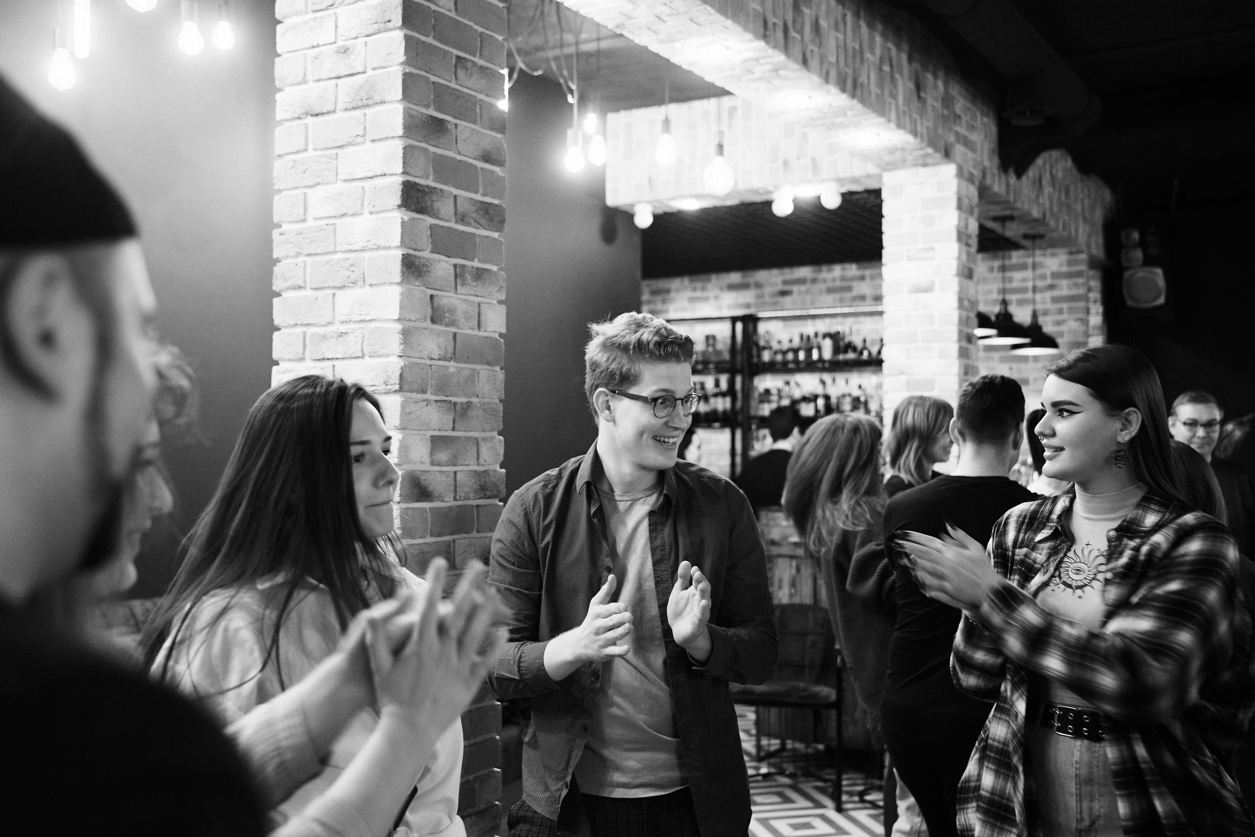 Импровизация у Палыча. Фоторепортаж без цвета. Только эмоции. КонТайм: профессиональная съемка для организаций