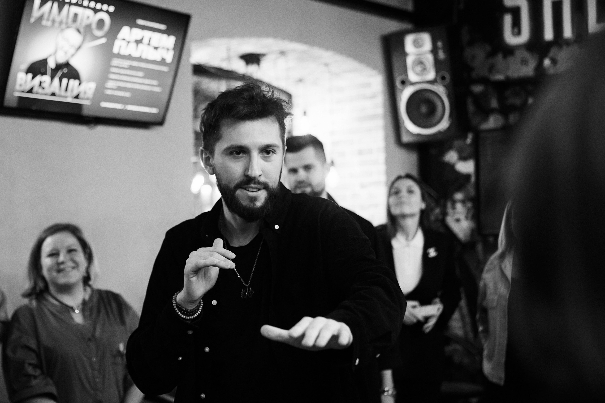 Импровизация у Палыча. Фоторепортаж без цвета. Только эмоции. КонТайм: профессиональная съемка для организаций