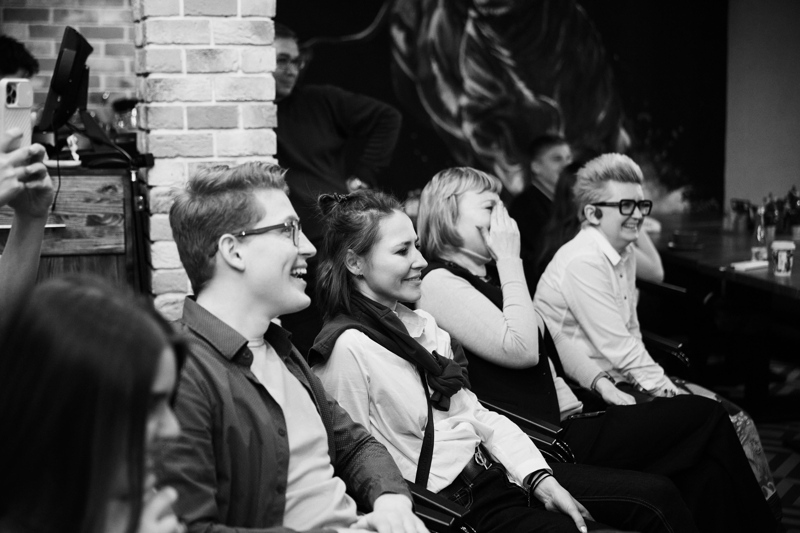 Импровизация у Палыча. Фоторепортаж без цвета. Только эмоции. КонТайм: профессиональная съемка для организаций