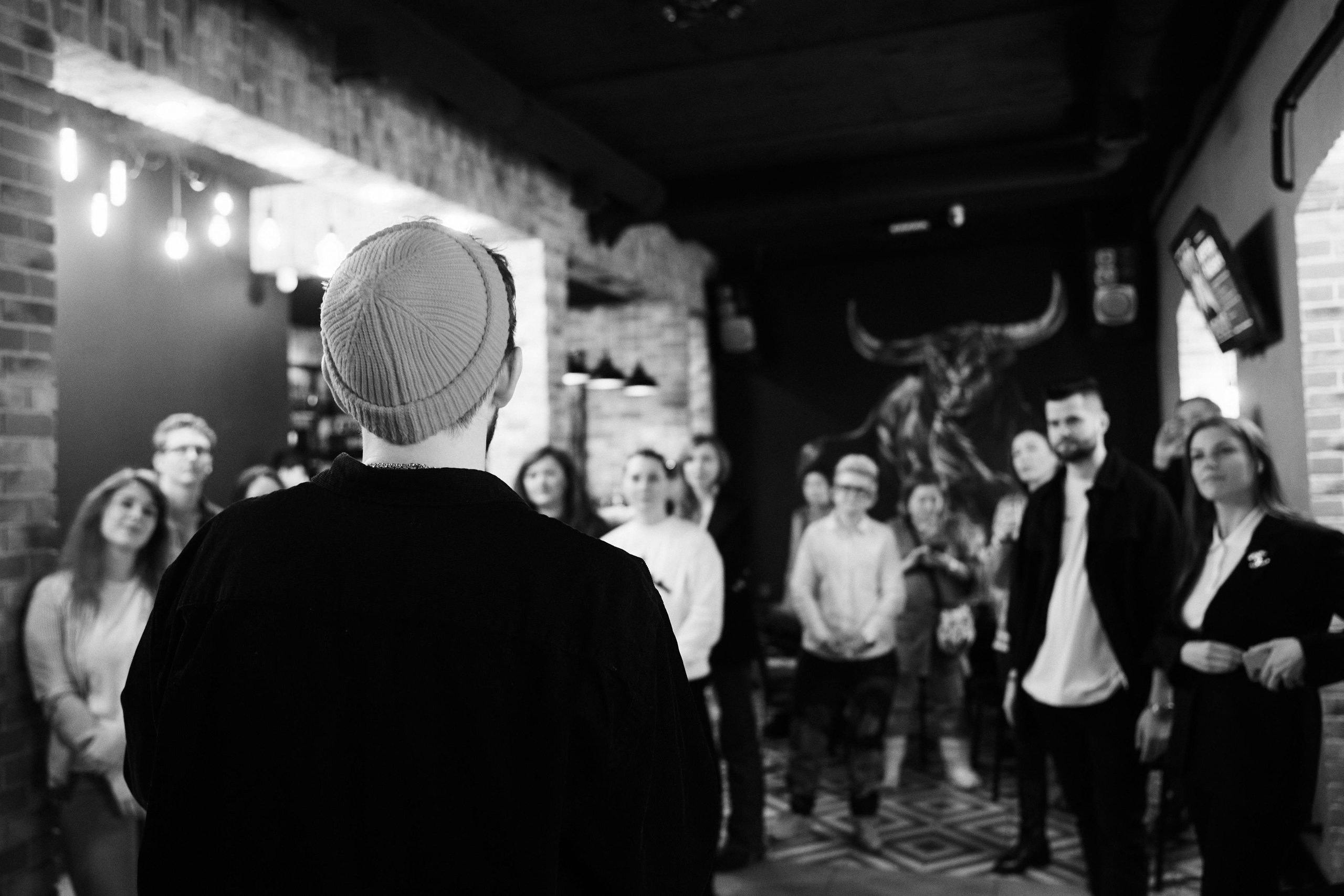 Импровизация у Палыча. Фоторепортаж без цвета. Только эмоции. КонТайм: профессиональная съемка для организаций