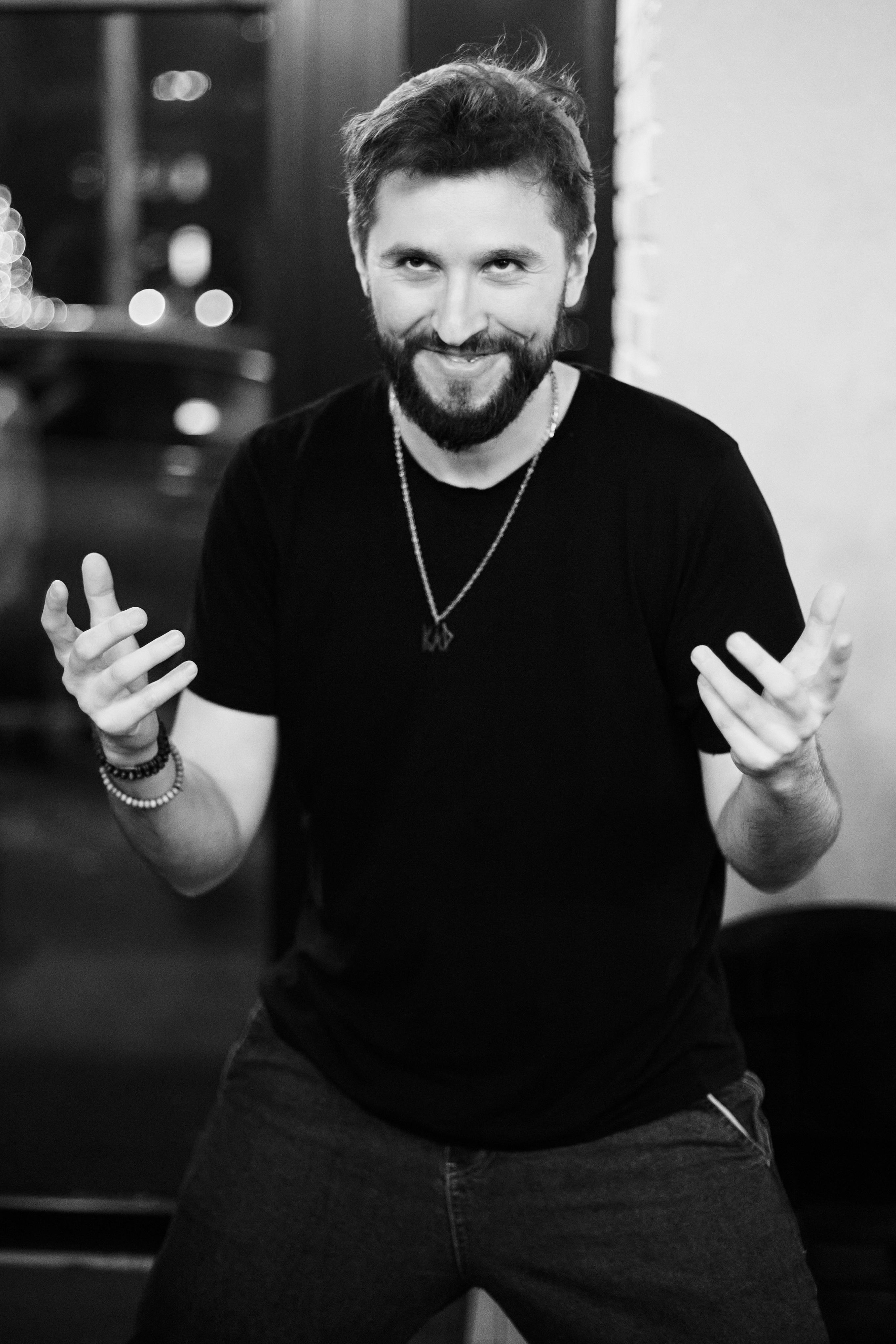 Импровизация у Палыча. Фоторепортаж без цвета. Только эмоции. КонТайм: профессиональная съемка для организаций