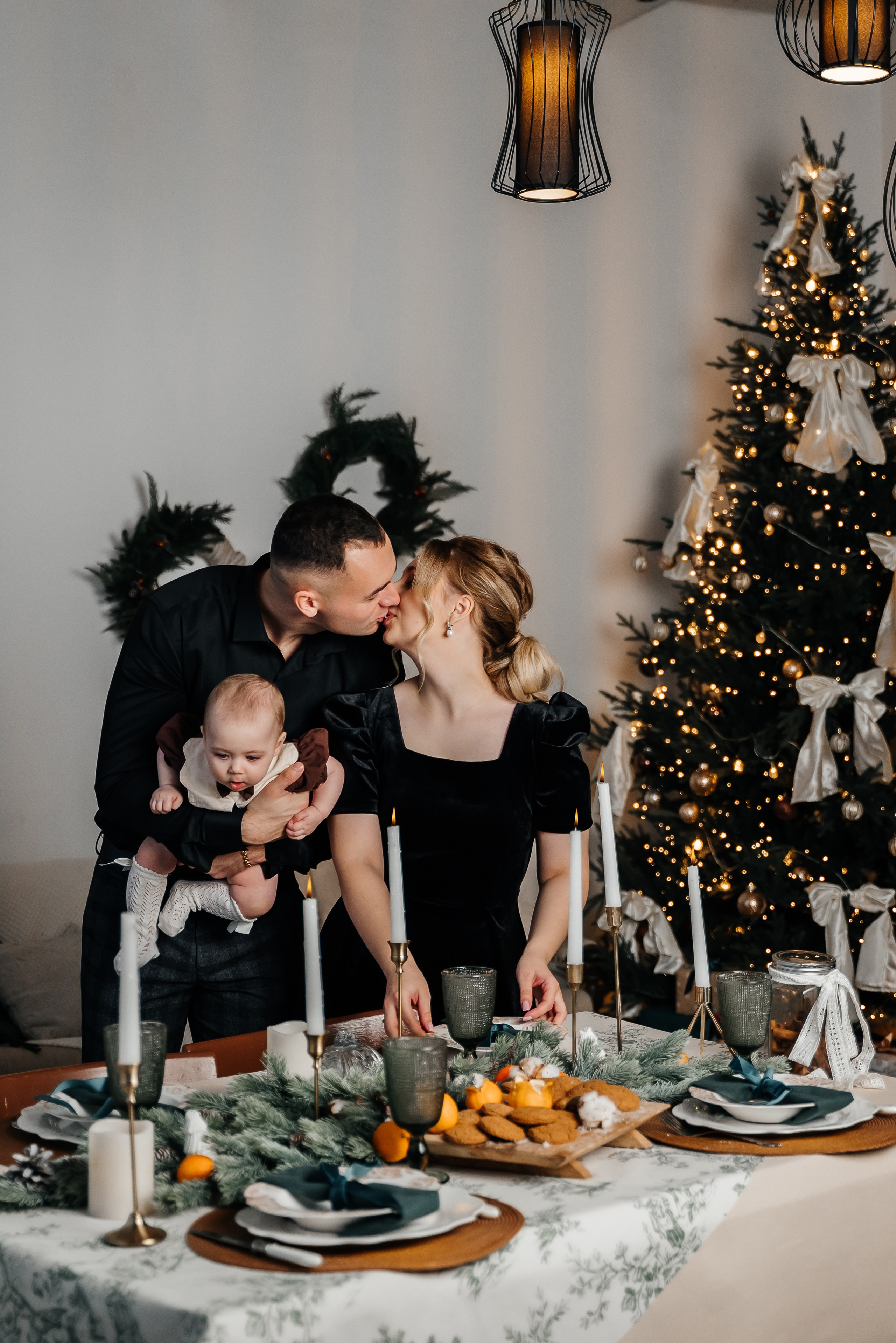 Мама, папа и маленькая принцесса (студия Молоко, зал Милена). Фотограф в Дзержинске Наташа Баева