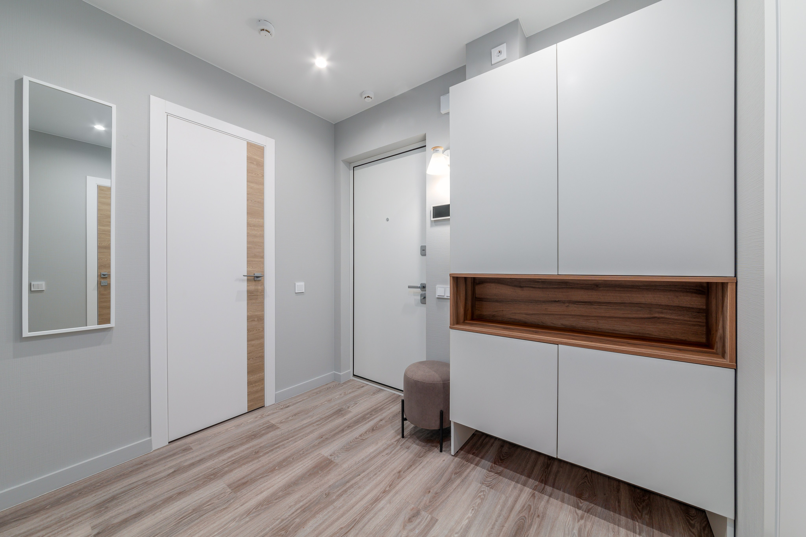 Однокомнатная квартира, Варшавская ул