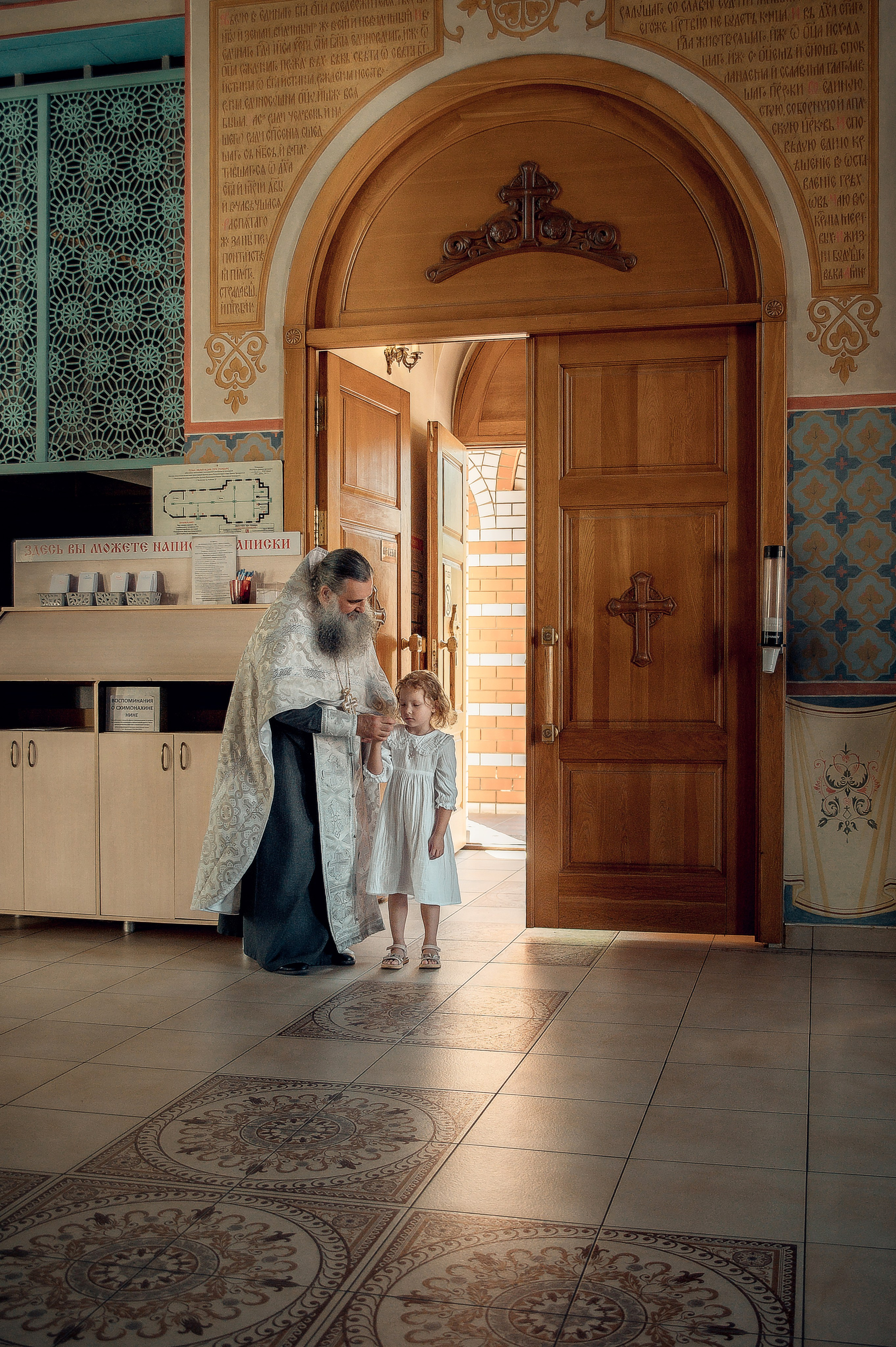 Таинство Крещения Арины, Церковь Всех Святых в Земле Российской г. Волгоград. Церковный, семейный и репортажный фотограф Волгоград, Волжский