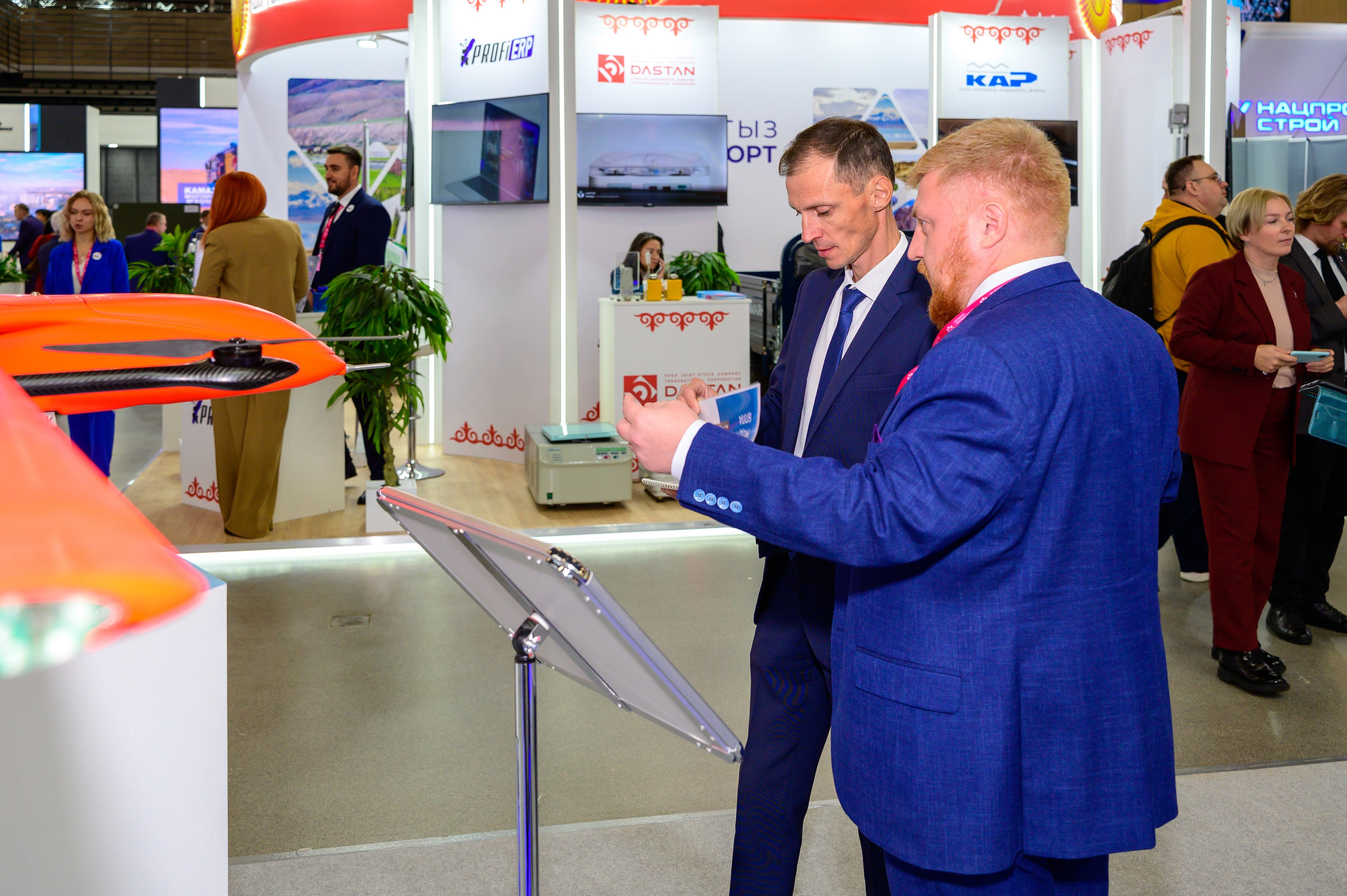 BigindustrialweekBelarus. Фотоуслуги, услуги фотографа, фотографирование важных событий