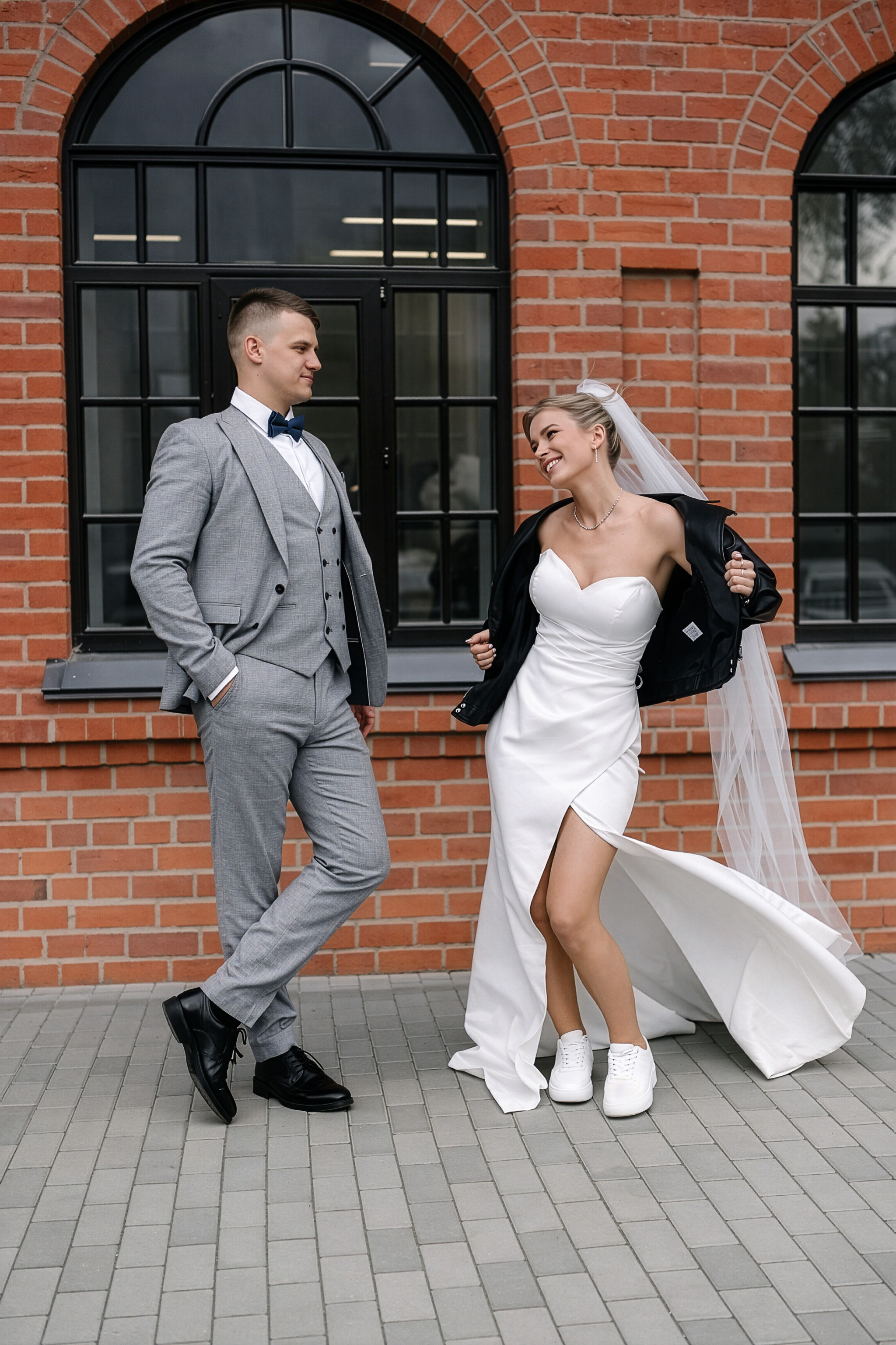 Свадебный фотограф в Екатеринбурге — Дмитрий и Анна в отеле Novotel. Фотограф Дмитрий Судаков — Свадебная и репортажная съемка в Екатеринбурге и Москве