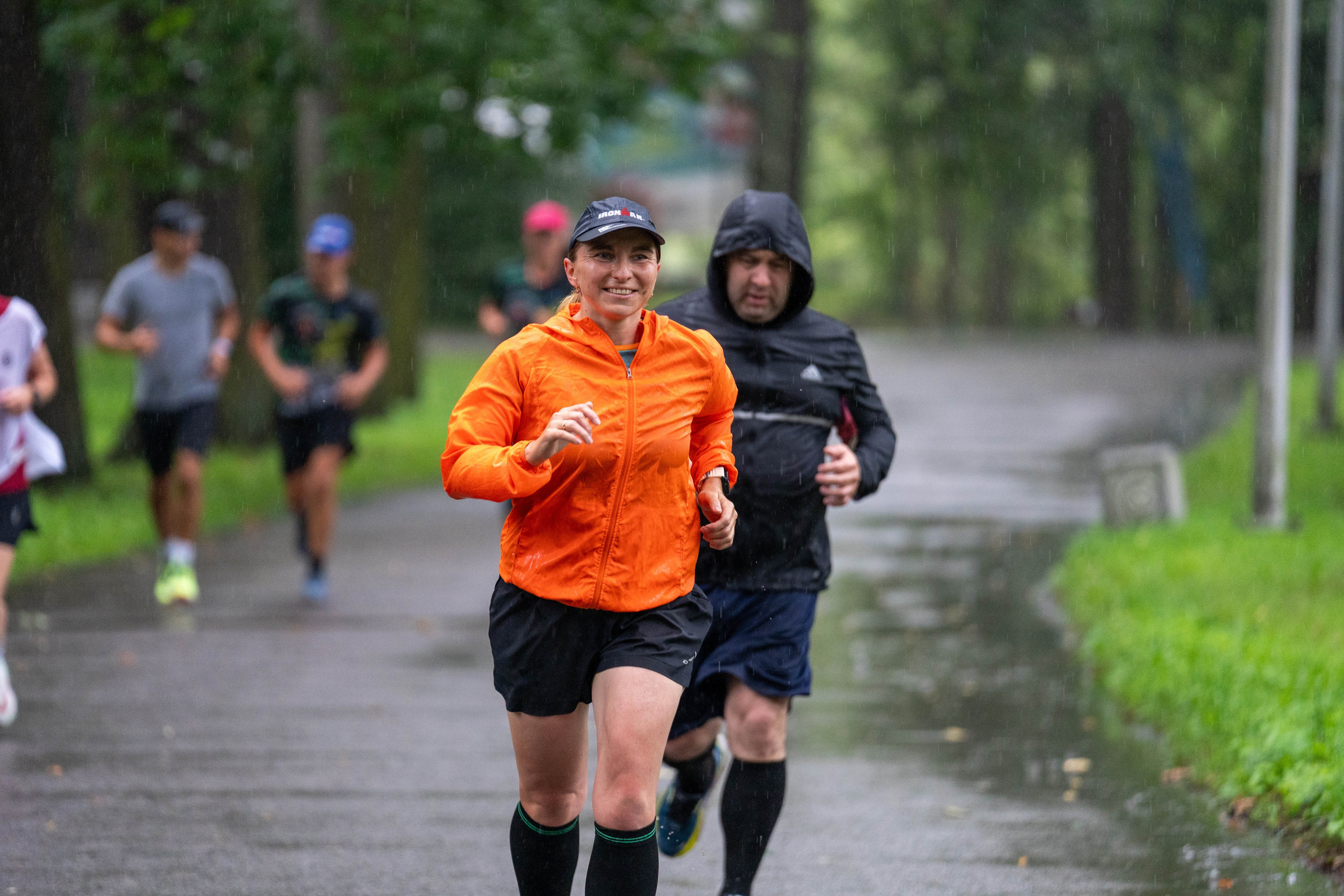 Бегуны пробега «5 вёрст» по Елагину острову, спортивный фотограф Санкт-Петербург
