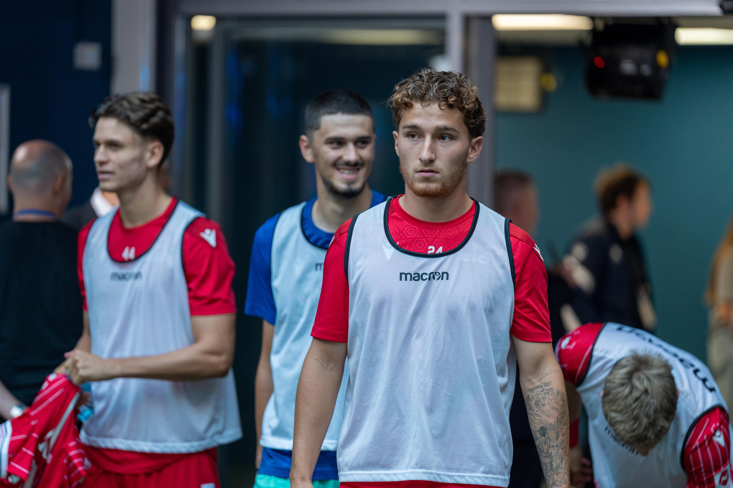 Спортивный фотограф Санкт-Петербург запечатлел матч Зенит — Сьон