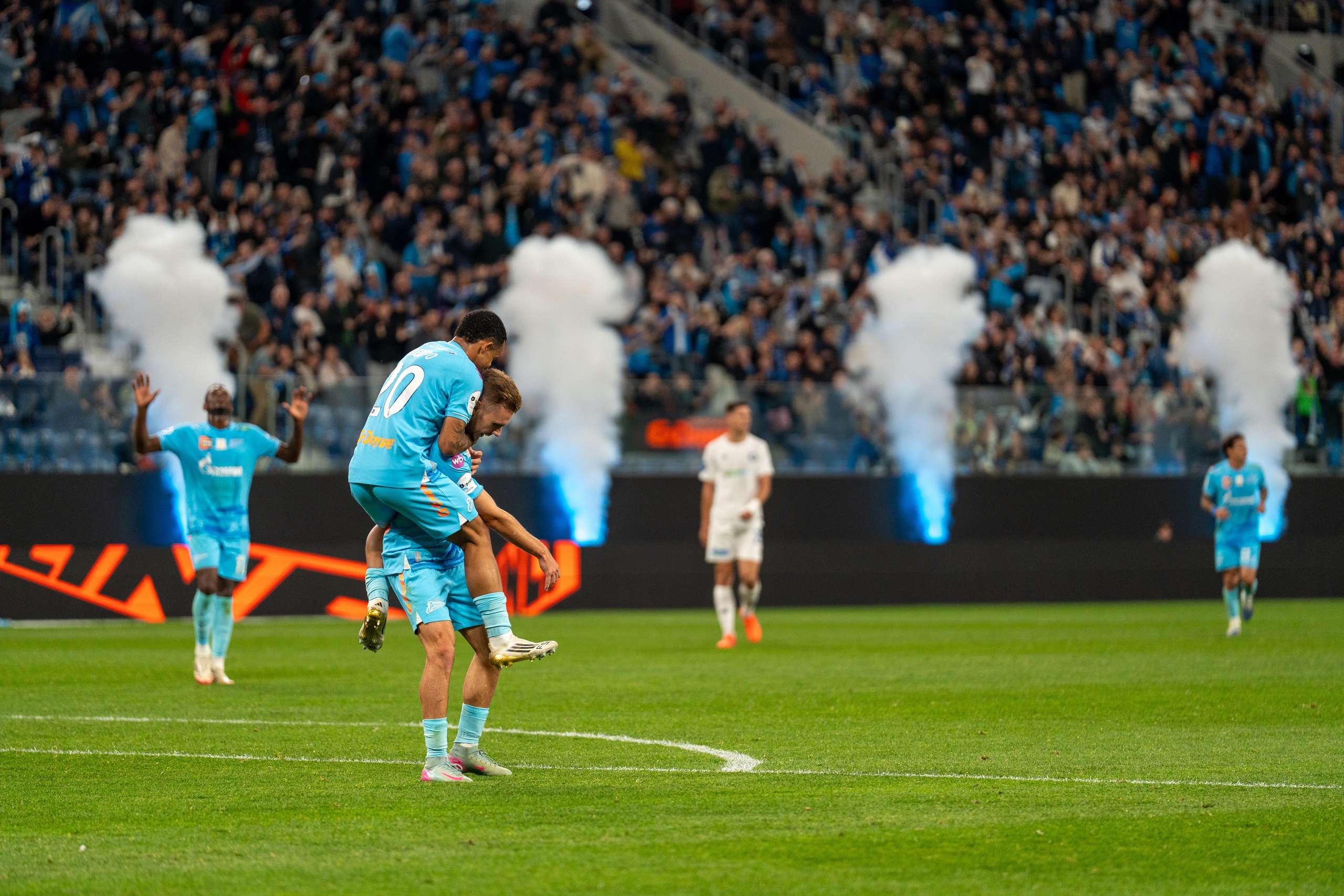 Празднование гола Зенита на Газпром Арене в Санкт-Петербурге – спортивный фотограф Санкт-Петербург