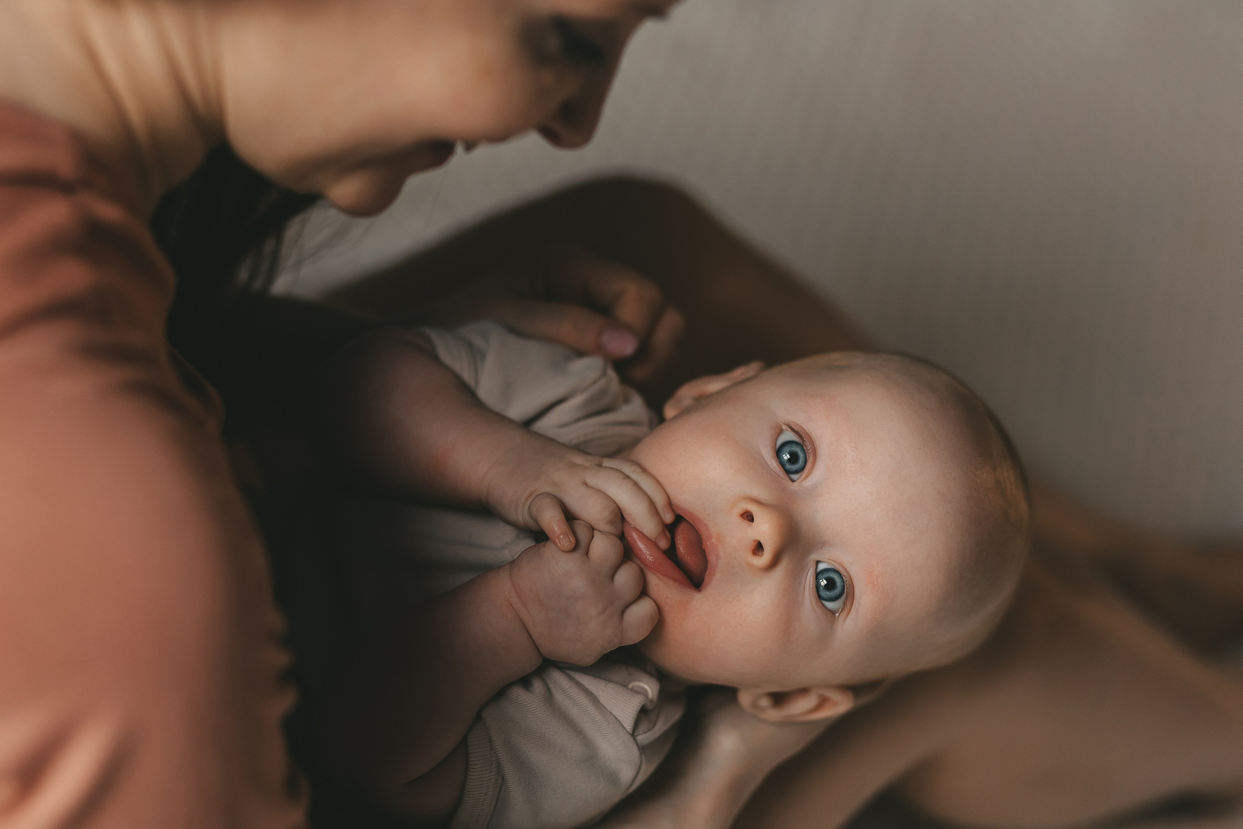 Съемка новорожденных малышей в Москве. Семейный и женский фотограф в Москве Надежда Воробьева