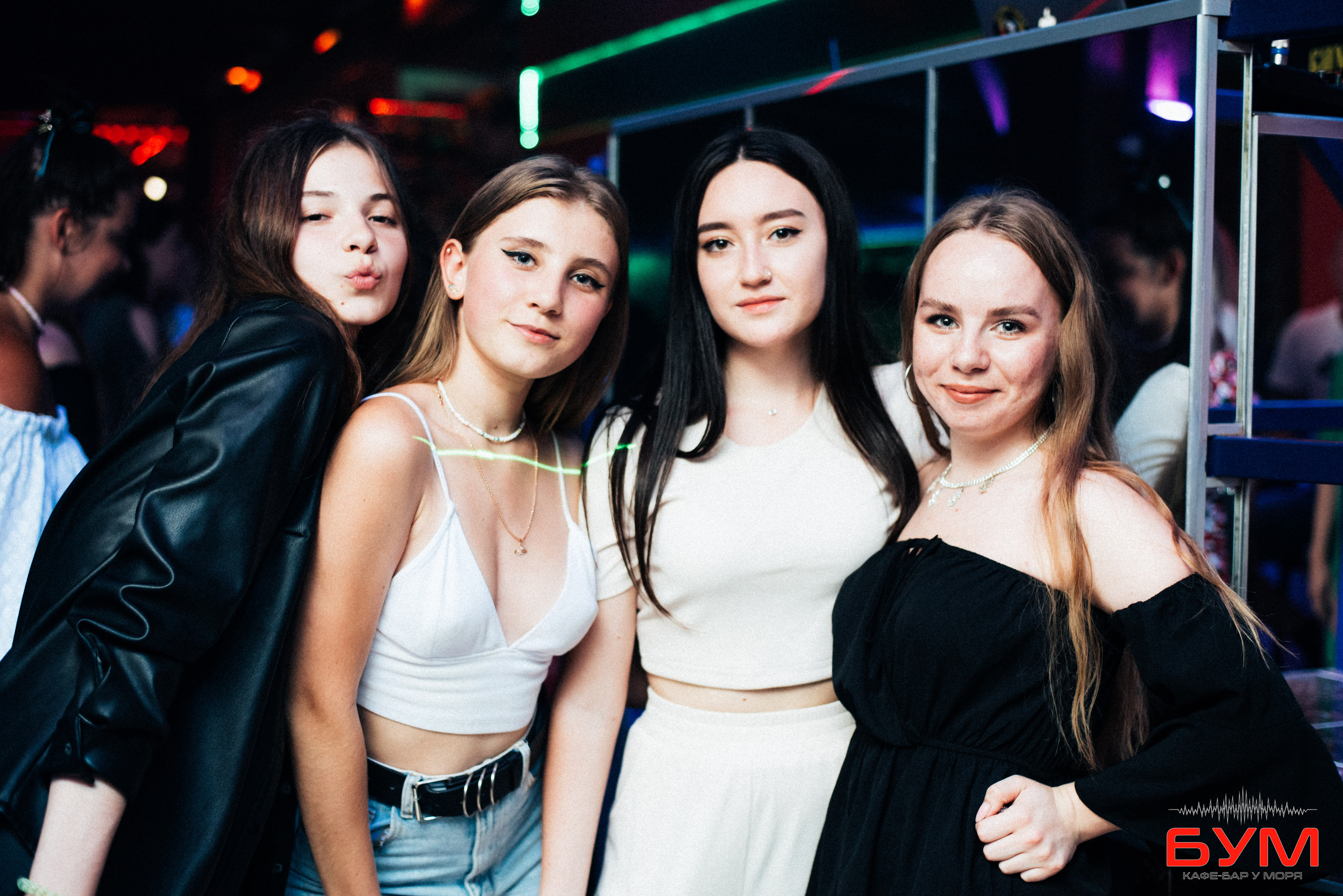 БУМ Бар у моря Открытие. Фотограф|КРЫМ| Владимир Комок