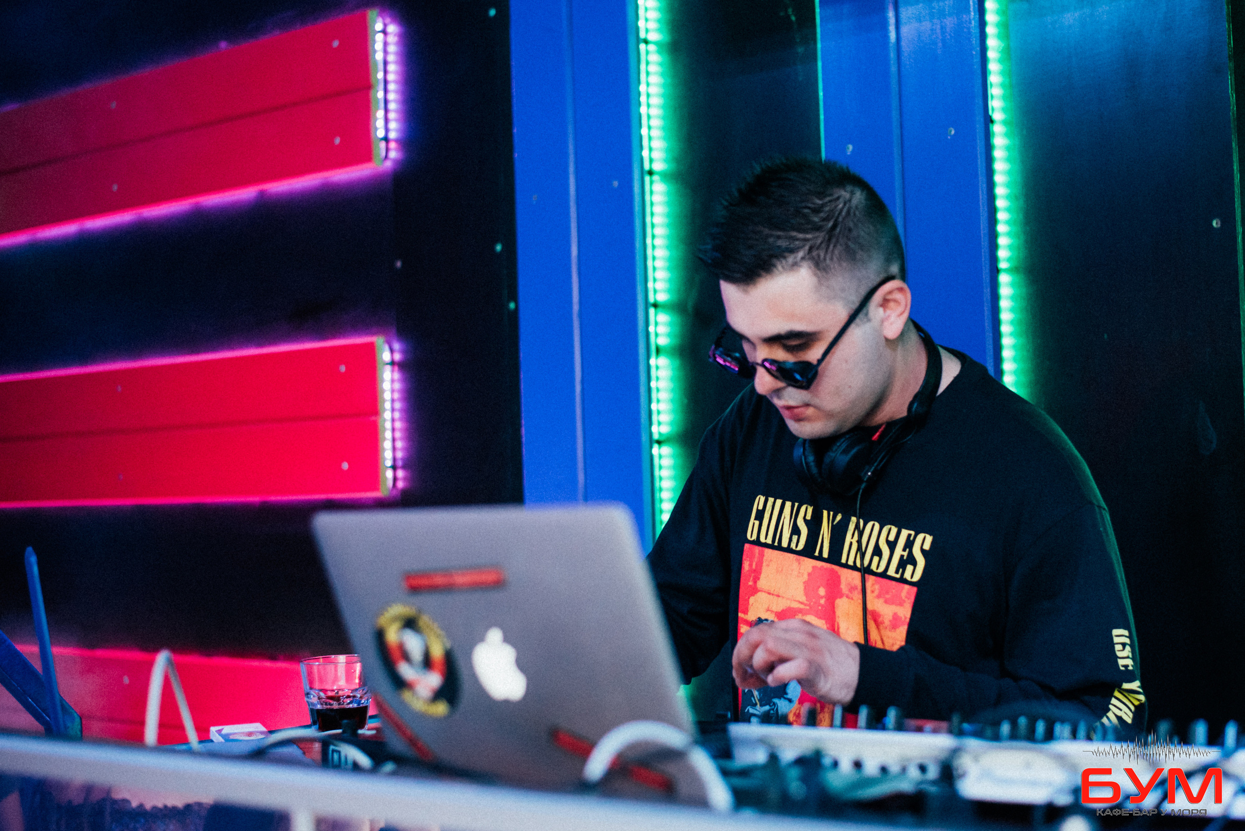 БУМ Бар у моря Открытие. Фотограф|КРЫМ| Владимир Комок