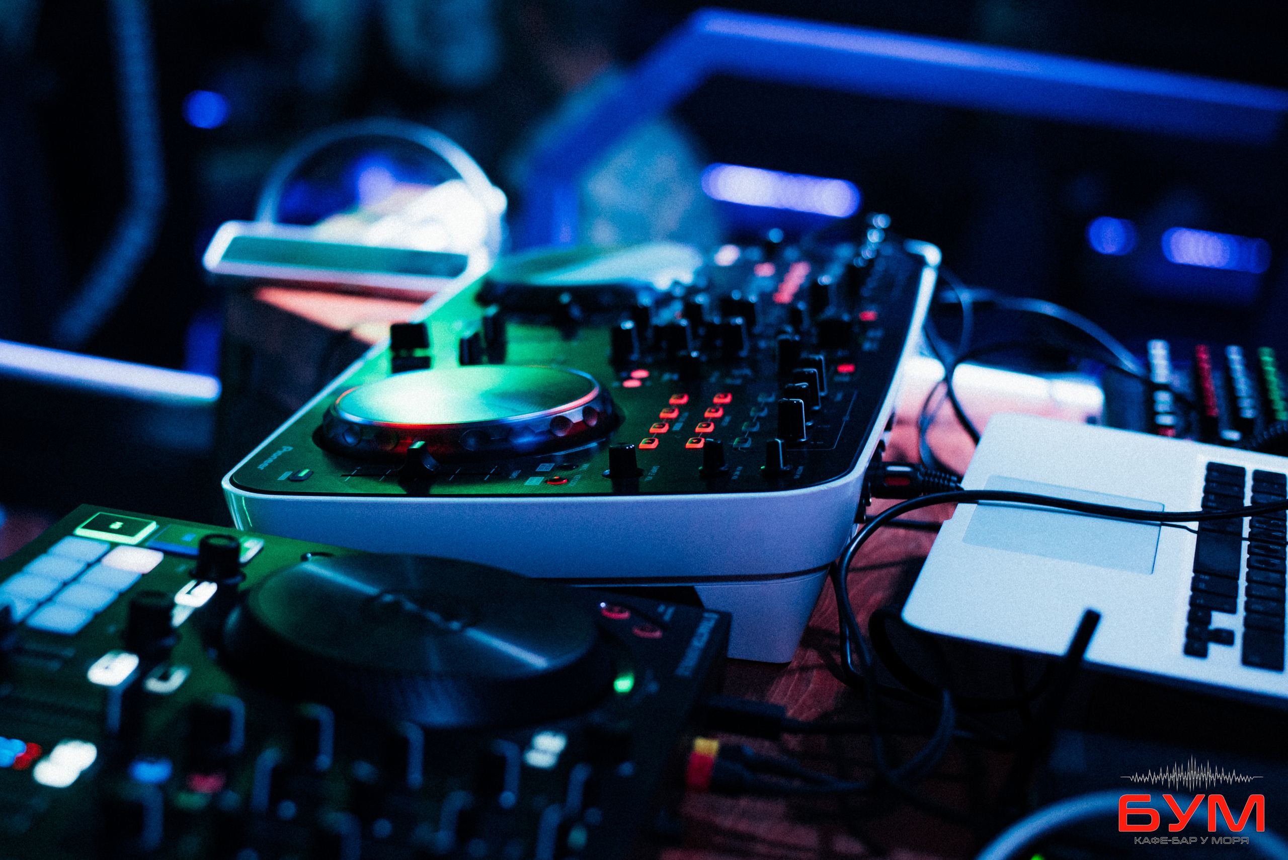 БУМ Бар у моря Открытие. Фотограф|КРЫМ| Владимир Комок